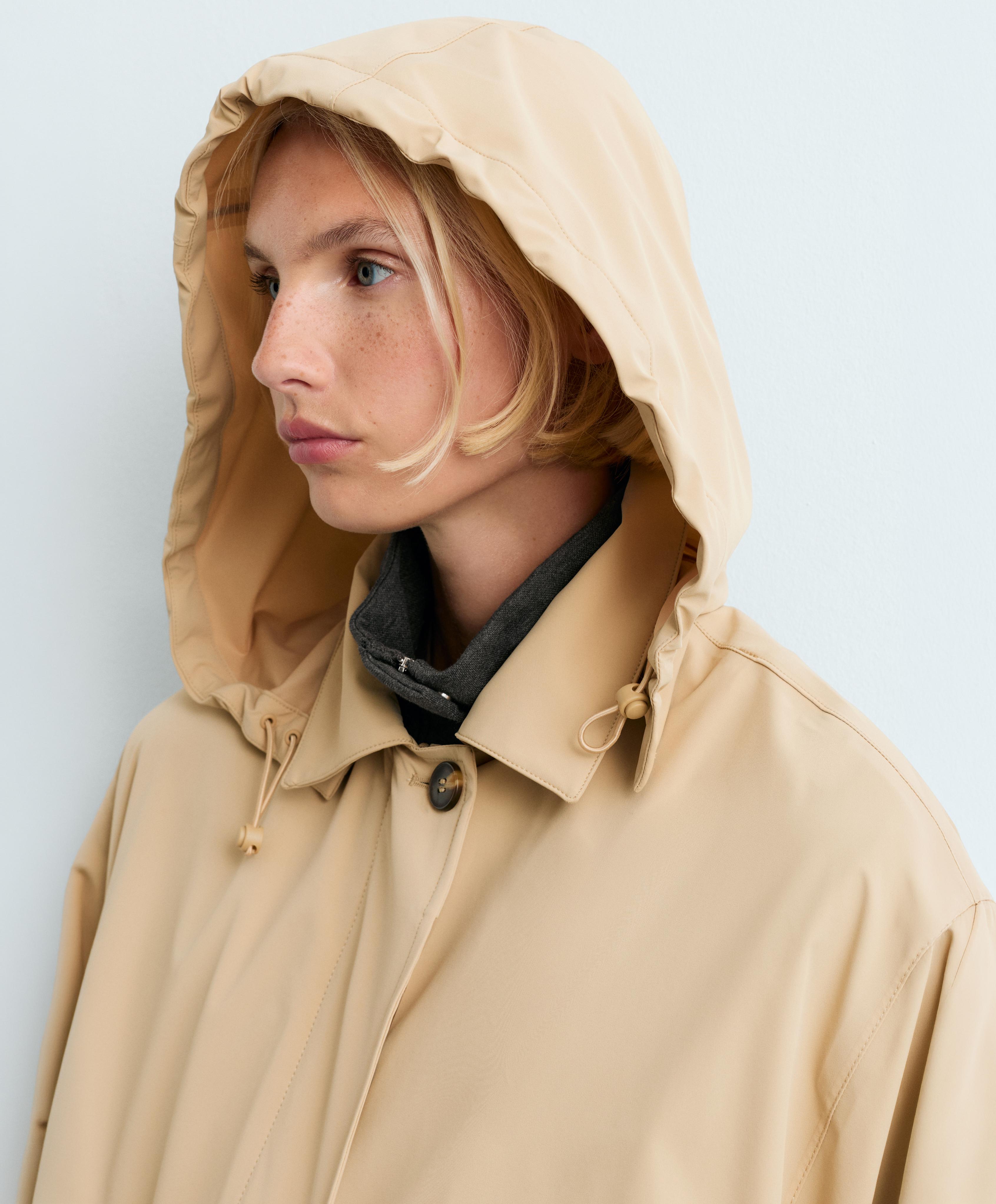 Extra lightweight 10k waterproof short cape — CAMEL