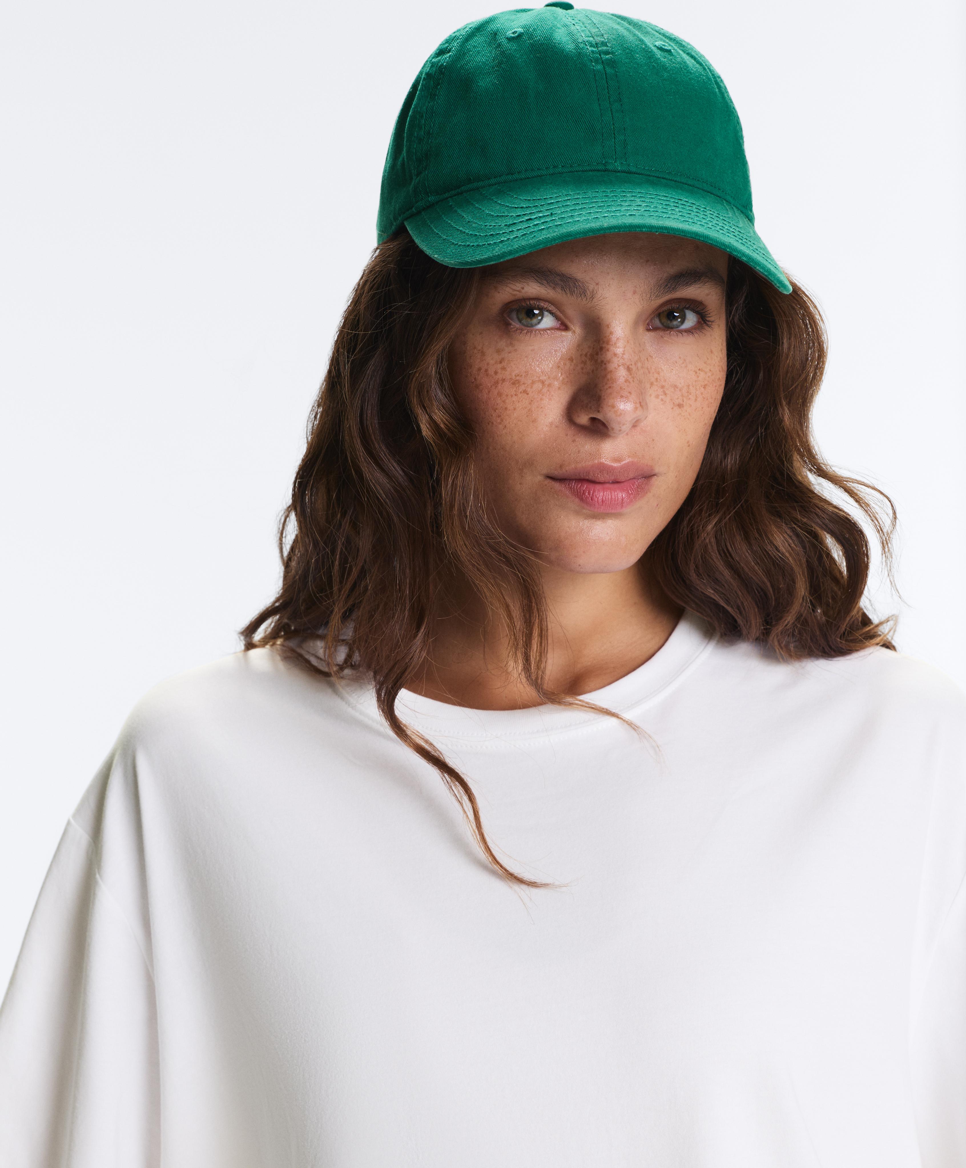 Washed-effect 100% cotton cap — GREEN