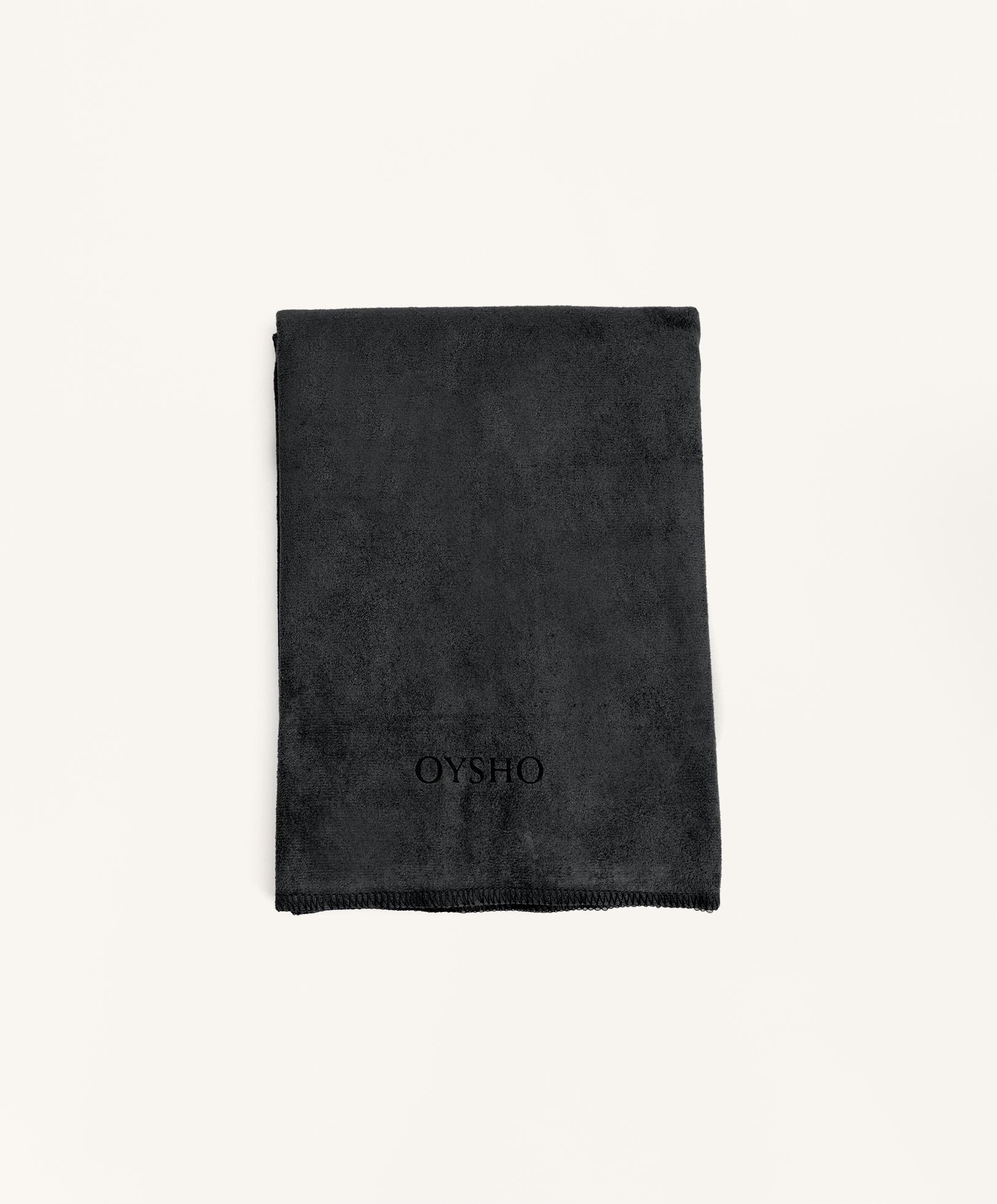 Non-slip yoga mat towel