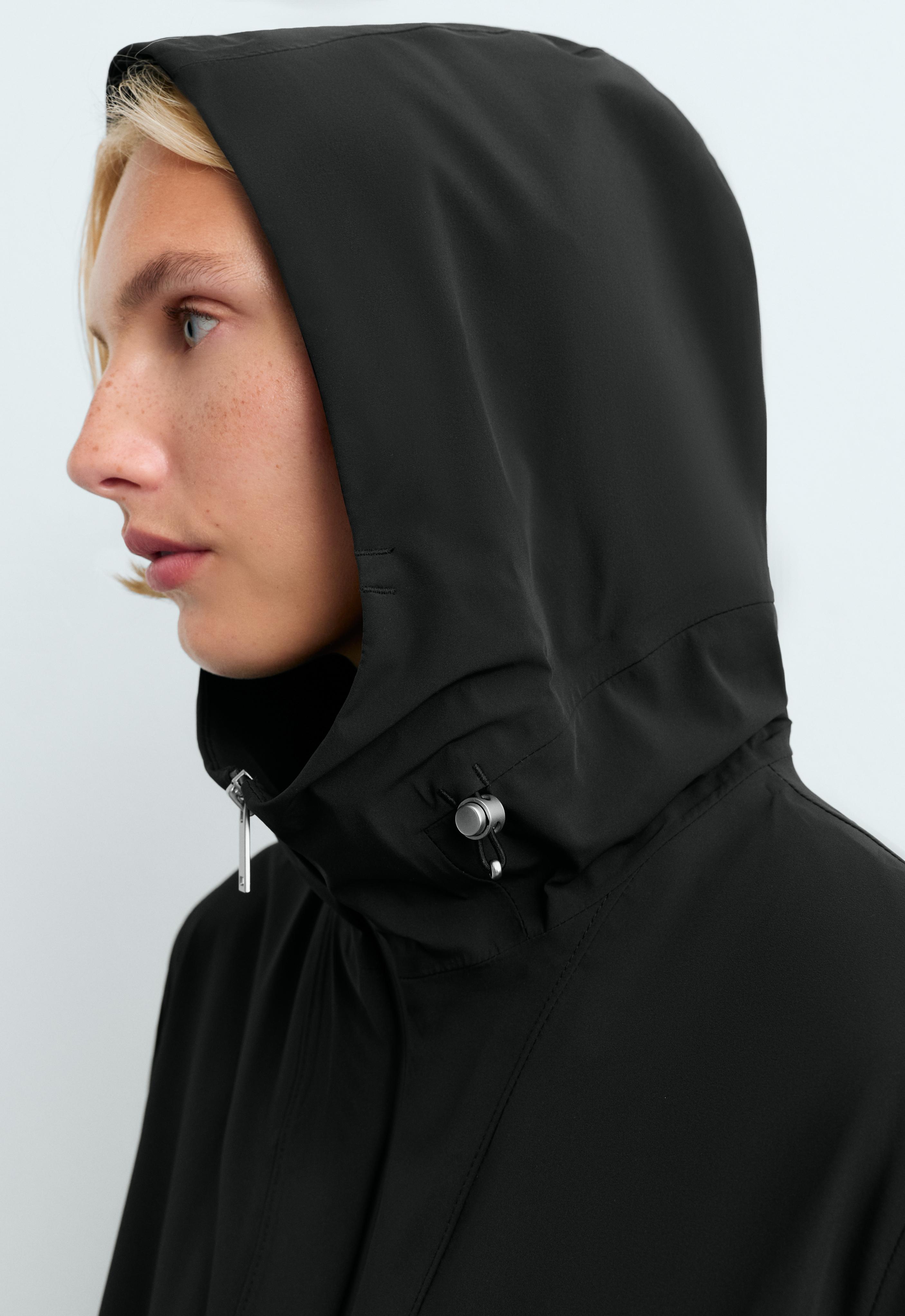 Extra lightweight long 10k waterproof jacket — BLACK