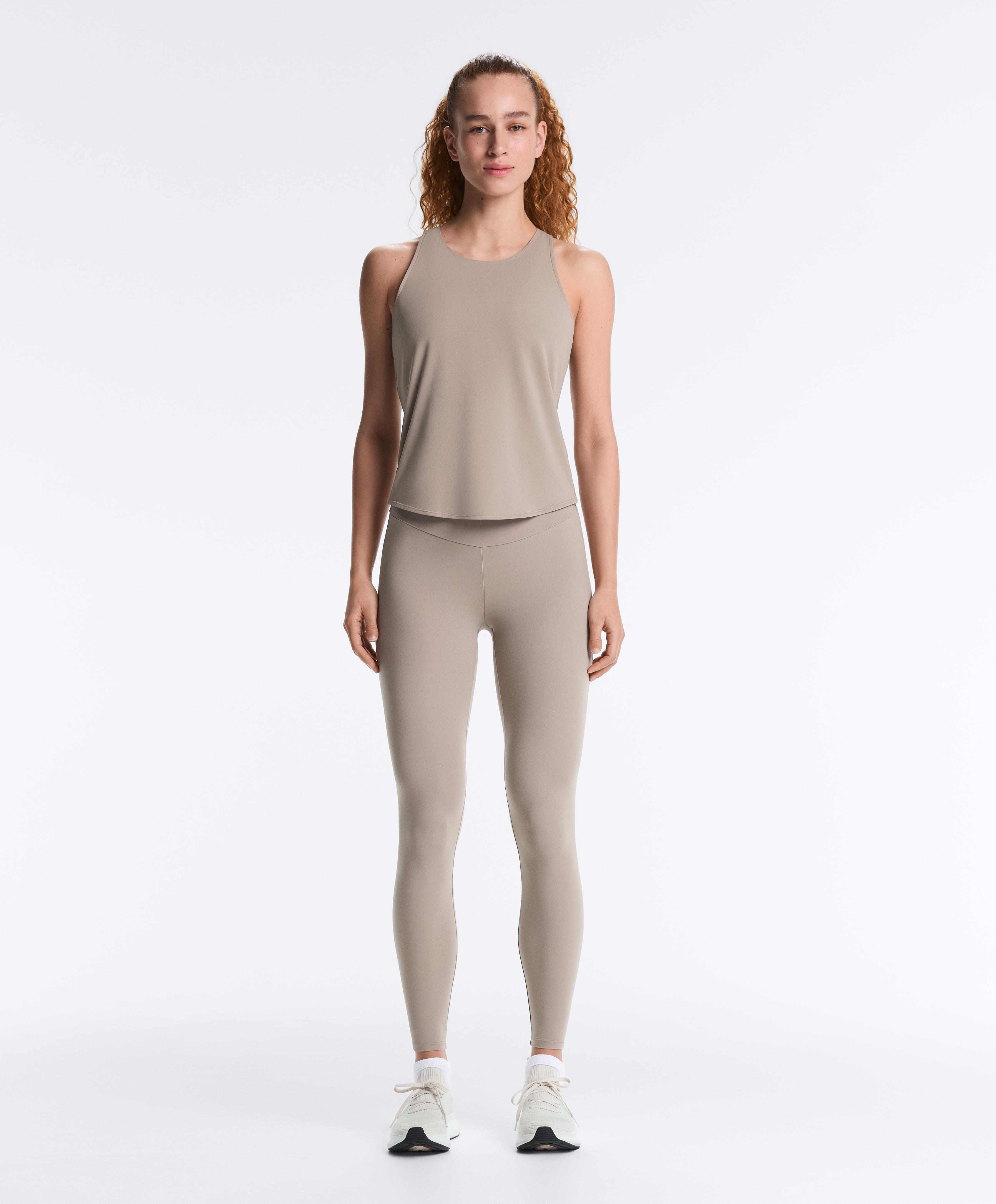 Comfortlux cross-back T-shirt — PALE TAUPE