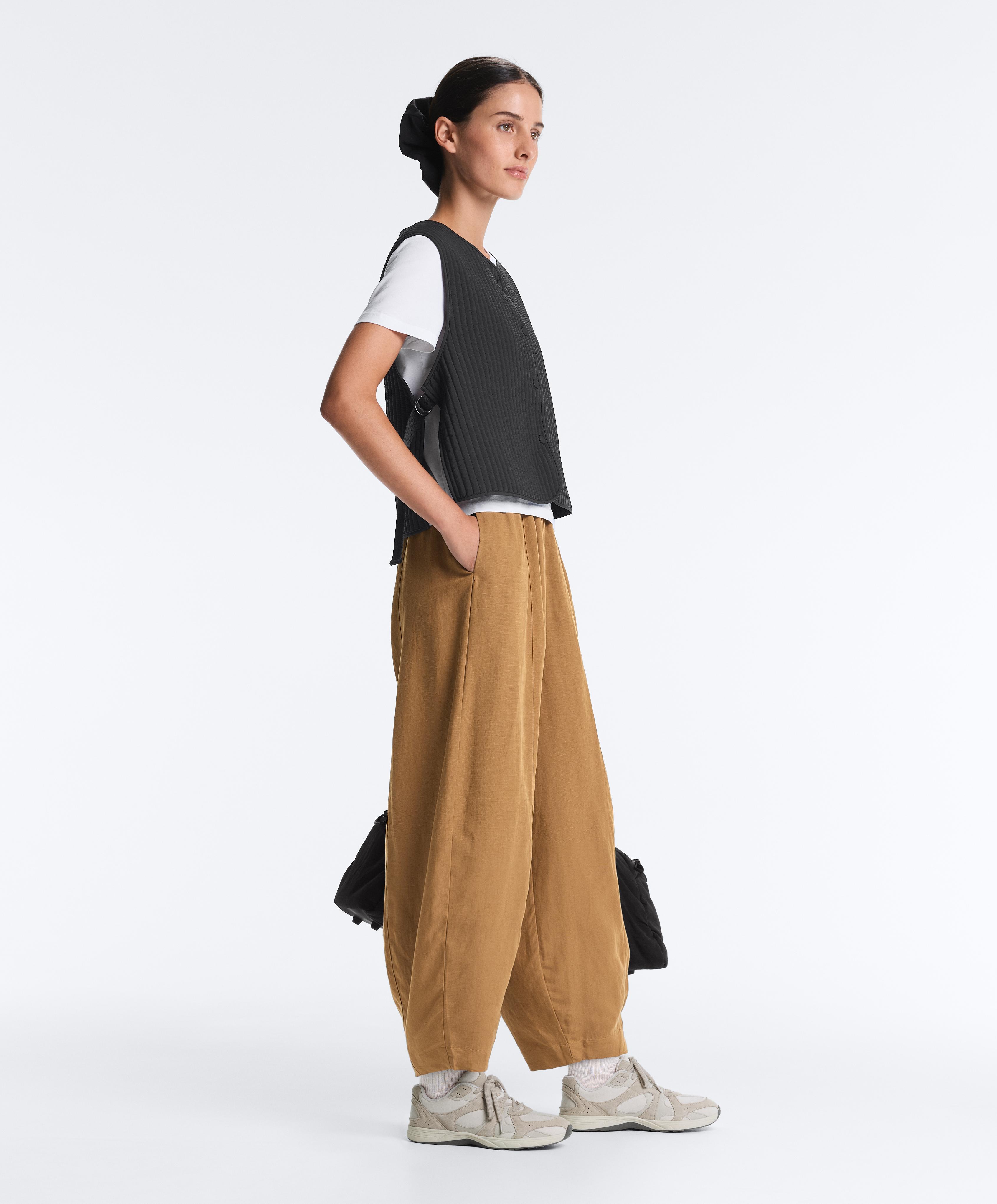 Thin padded nylon gilet — BLACK