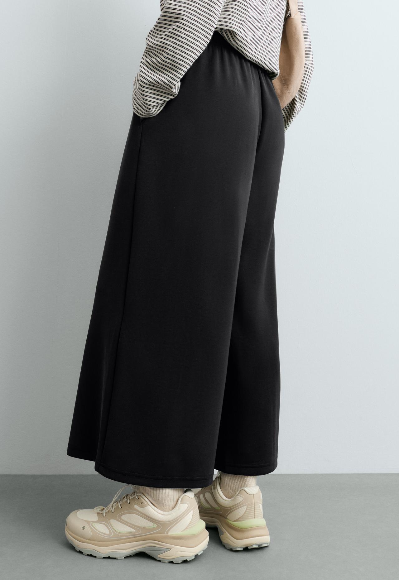 Soft-touch wide-leg crop trousers with modal — BLACK