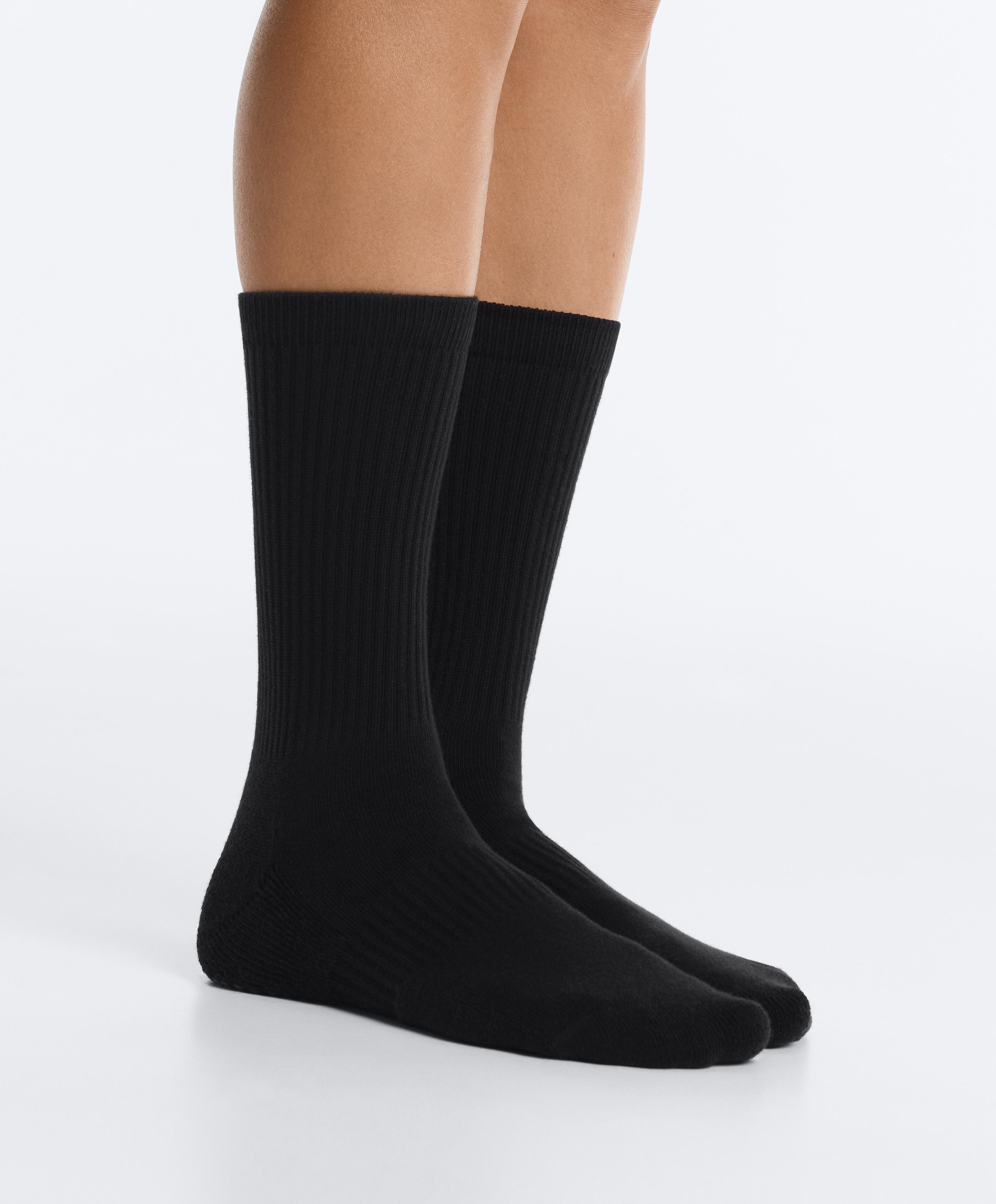 2 pairs of classic cotton blend yoga and Pilates socks — BLACK