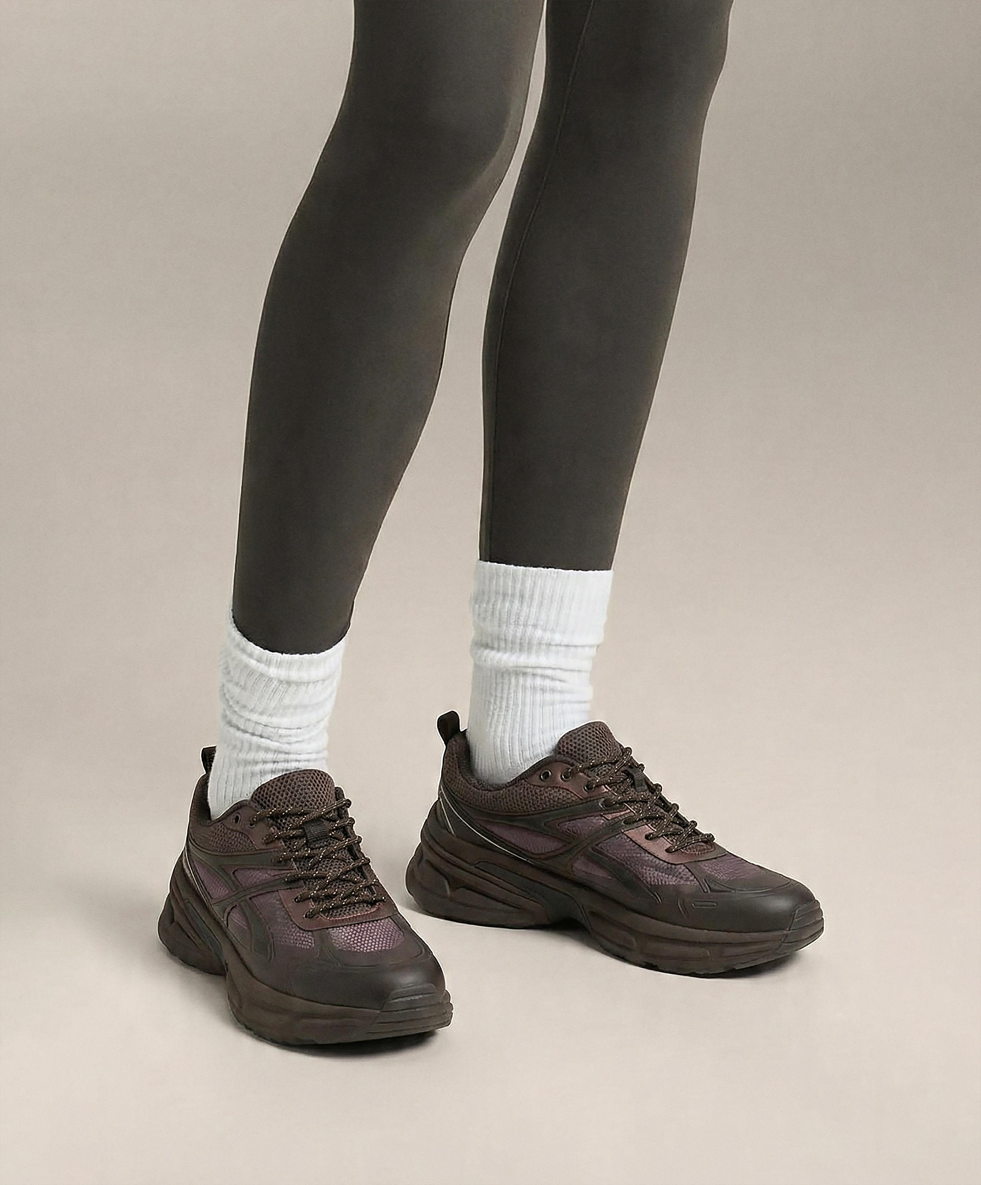 Running-style trainers — PLUM