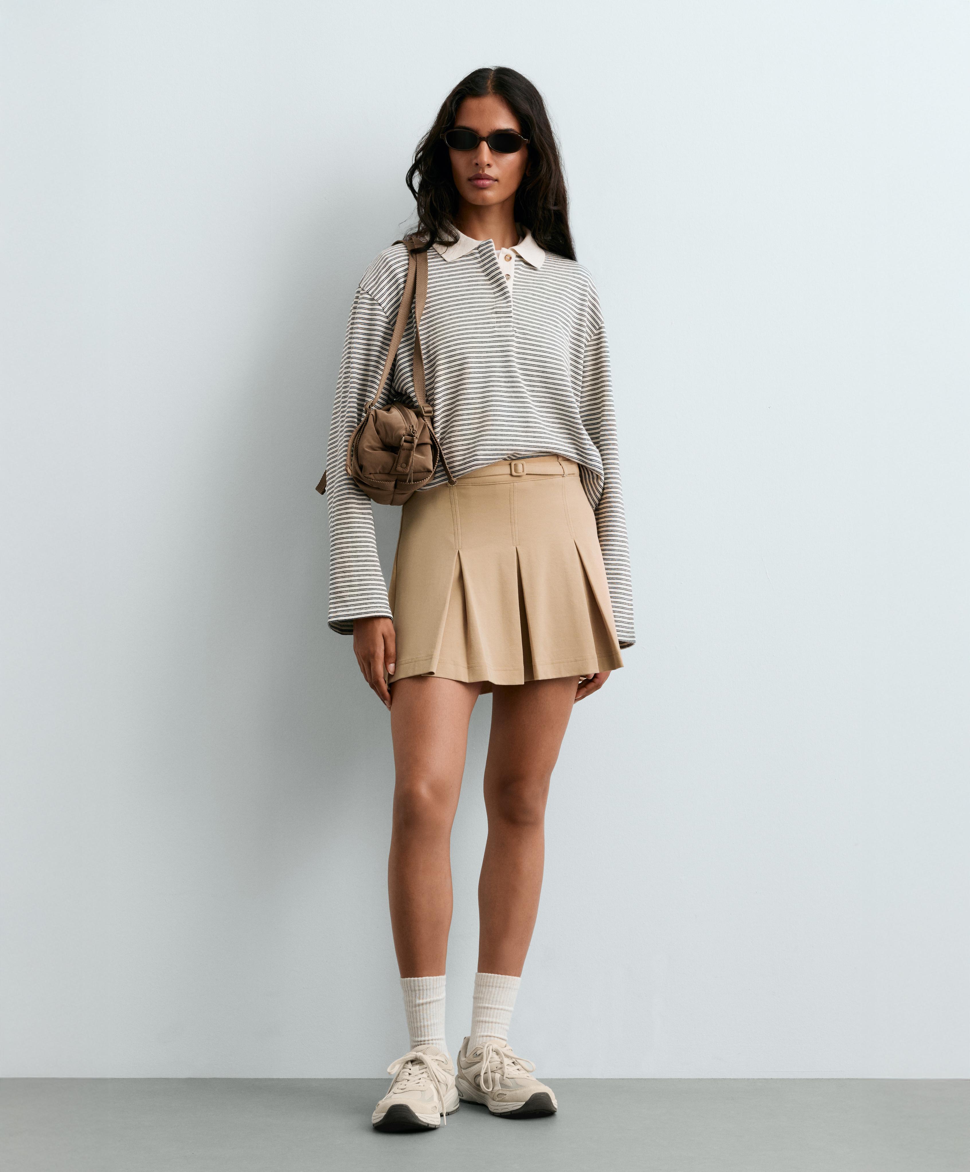 High-rise pleated short skirt with belt — BEIGE