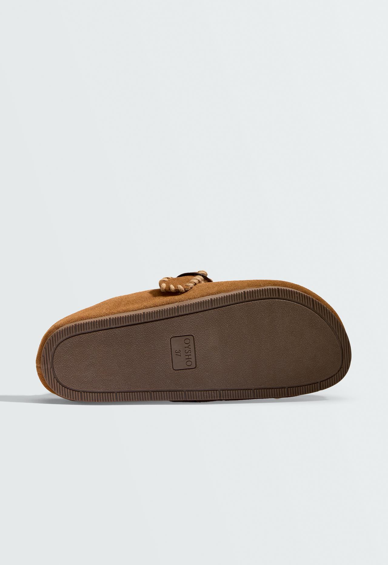 Buckled split-leather clog — COGNAC