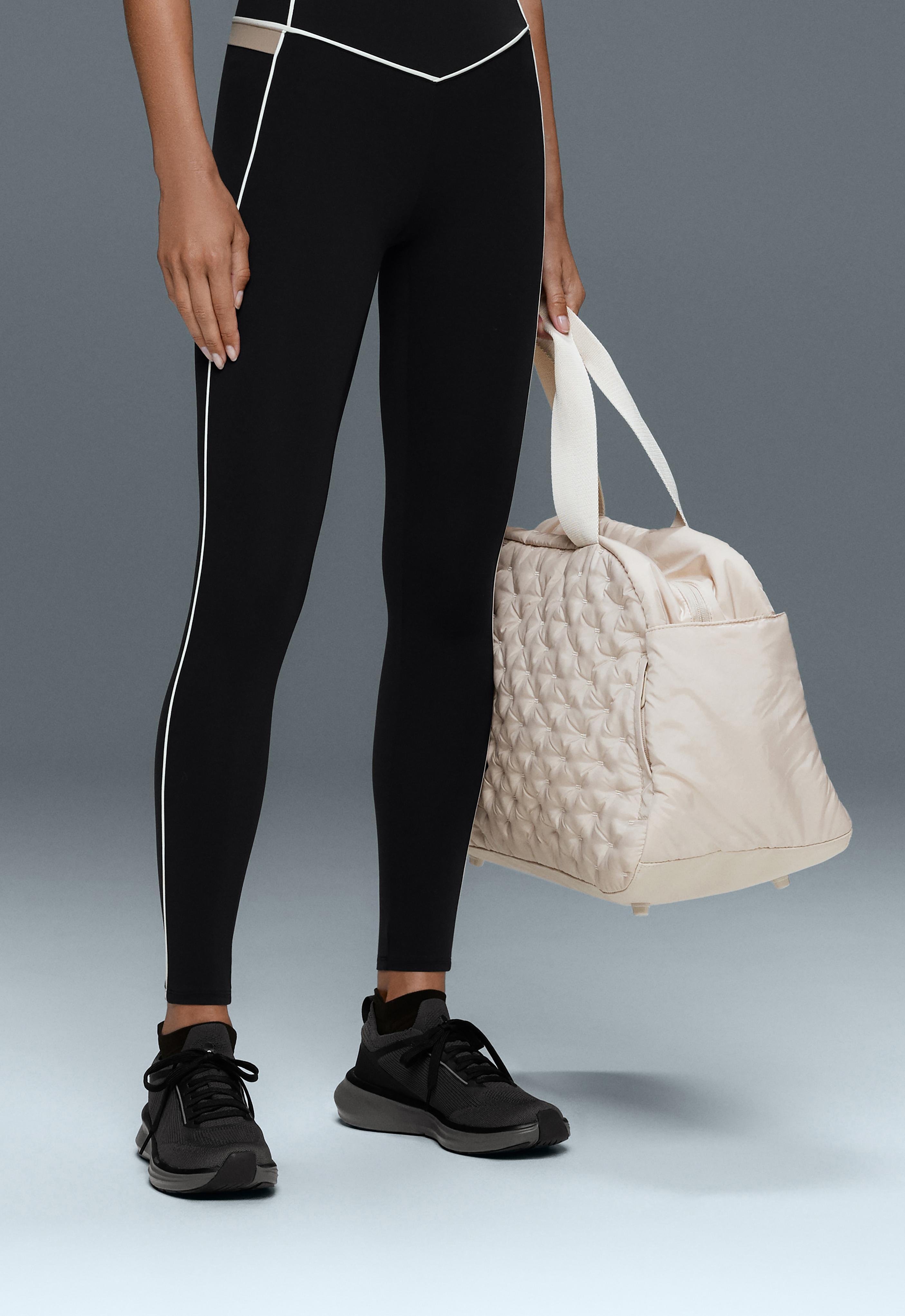 Padded technical sports bag — ECRU