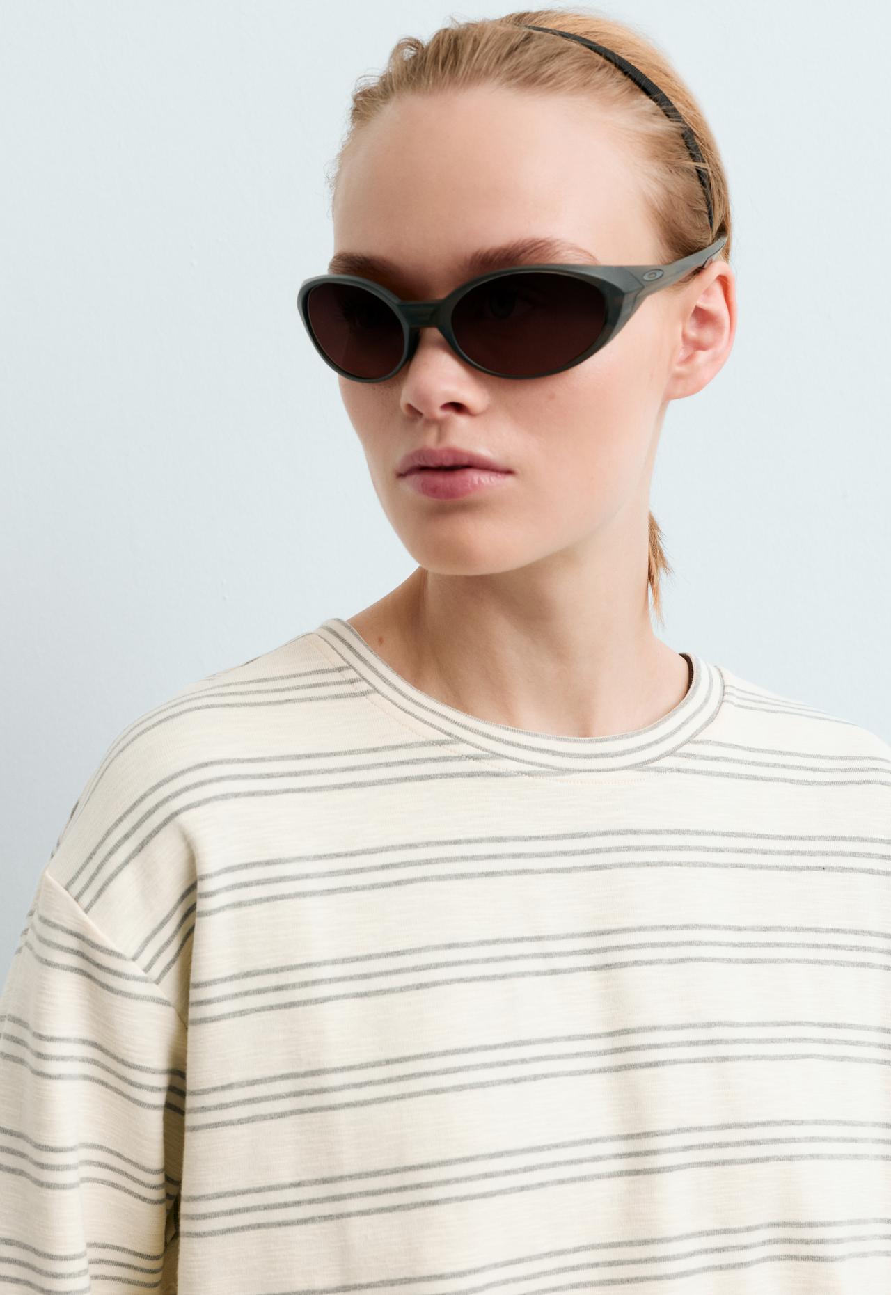 Rustic striped relaxed long-sleeved T-shirt — PALE ECRU