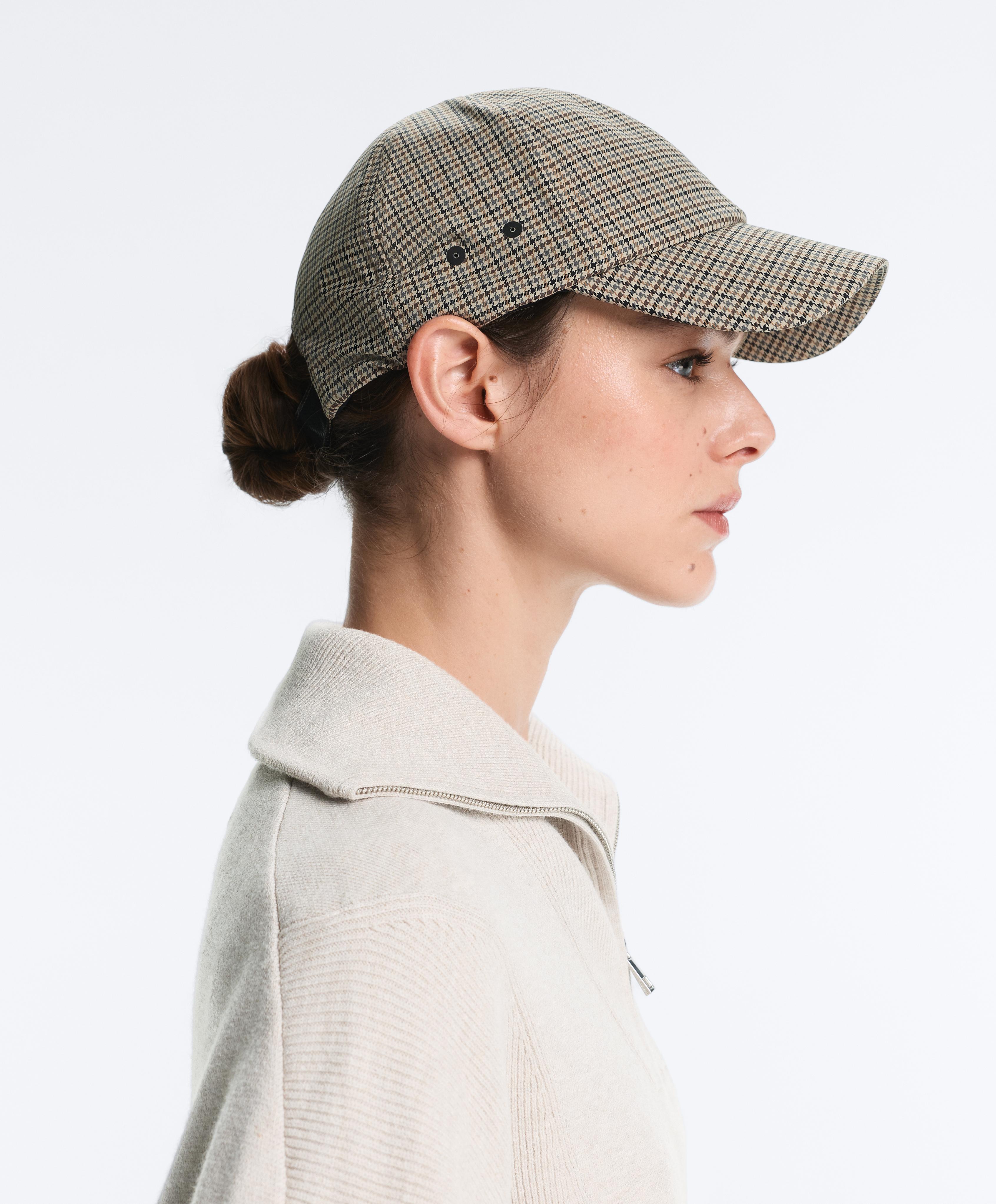 Houndstooth print cap — PALE ECRU