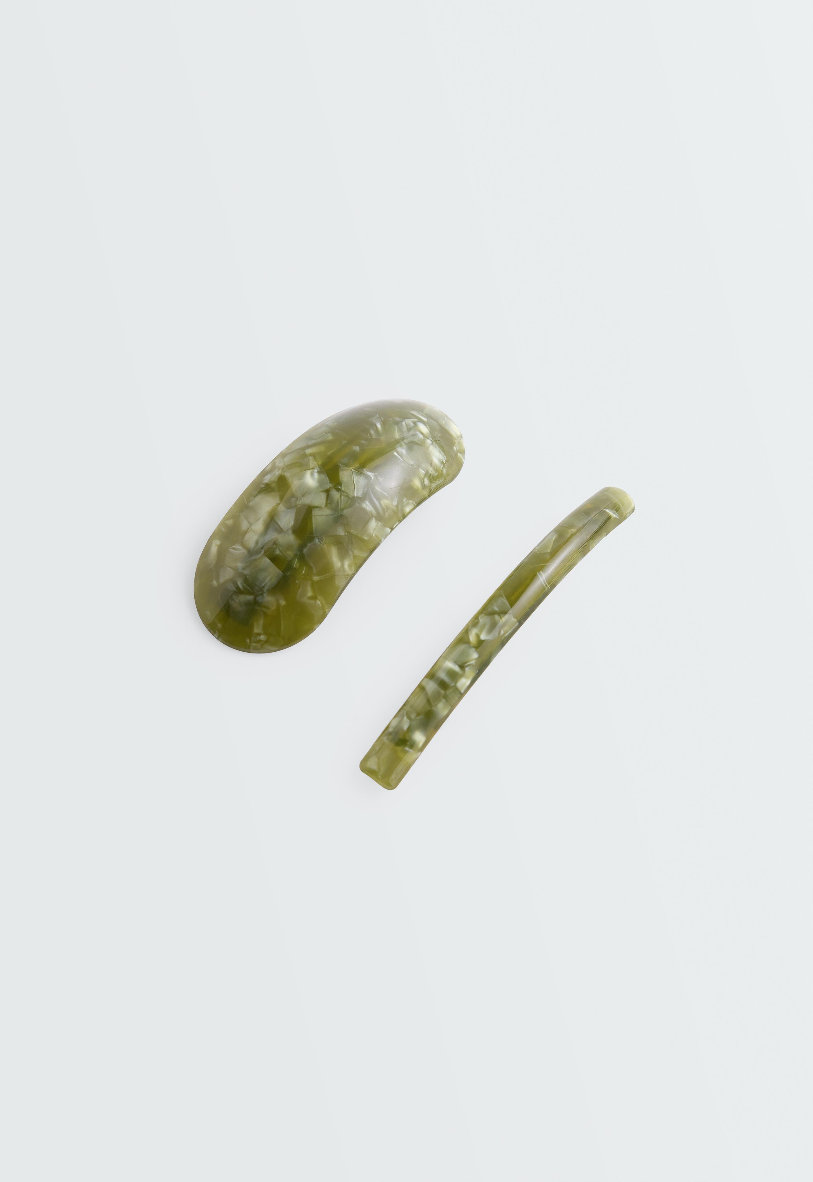 2 tortoiseshell hair slides 2 tortoiseshell hair slides