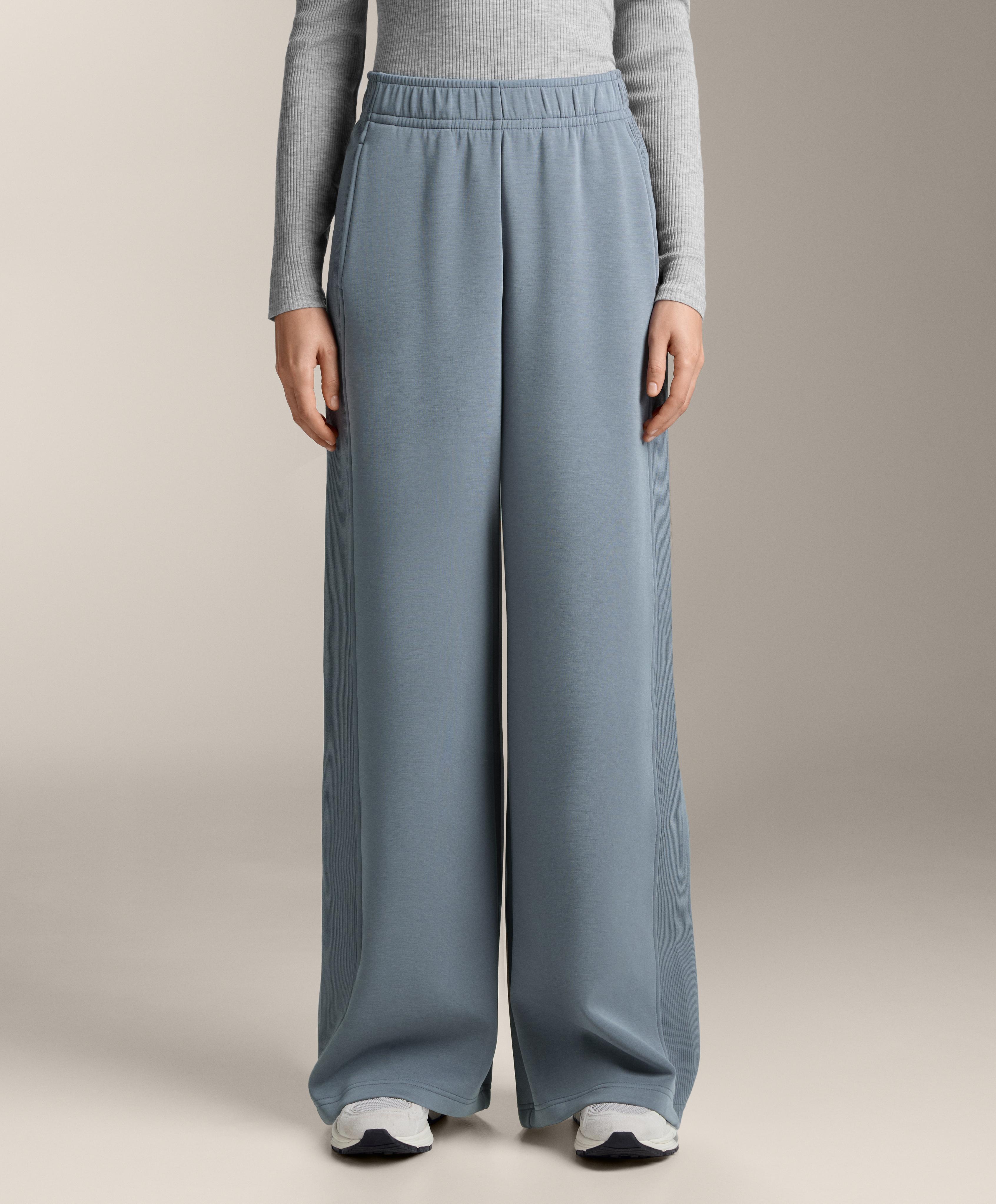 Wide-leg straight trousers with side rib and brushed modal Wide-leg straight trousers with side rib and brushed modal