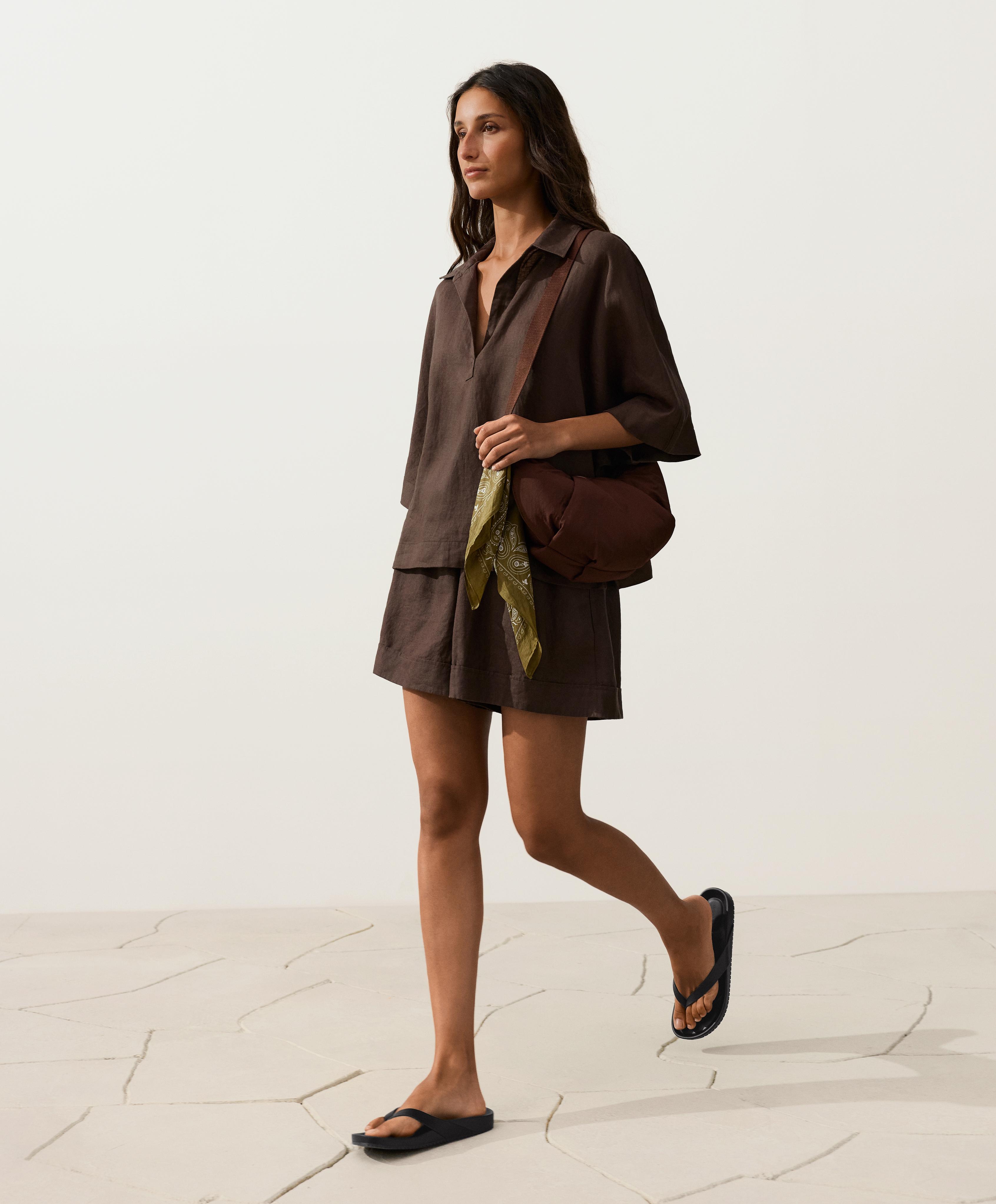 100% linen Bermuda shorts — DARK BROWN
