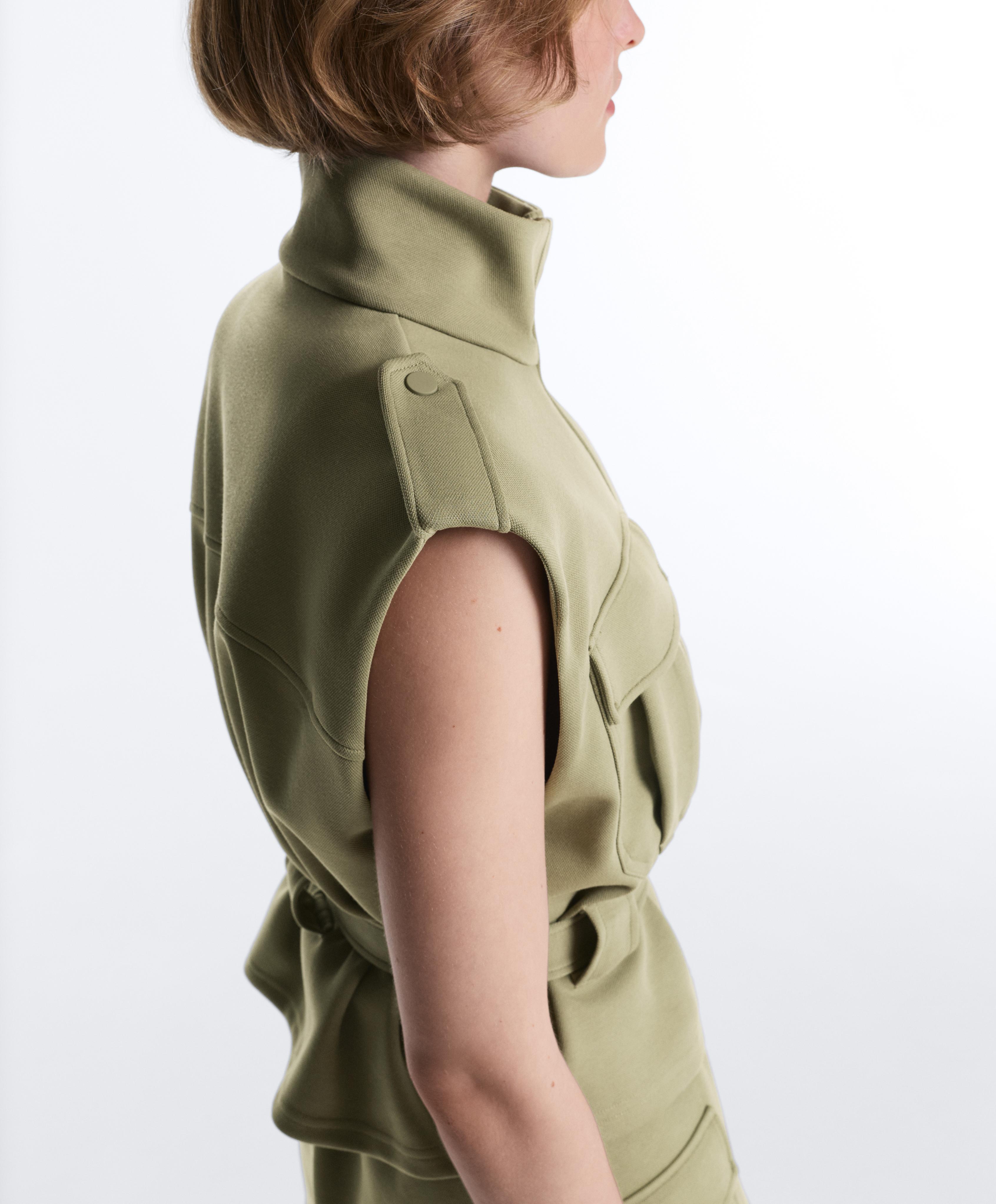 Utility piqué gilet with cotton belt — YELLOW GREEN