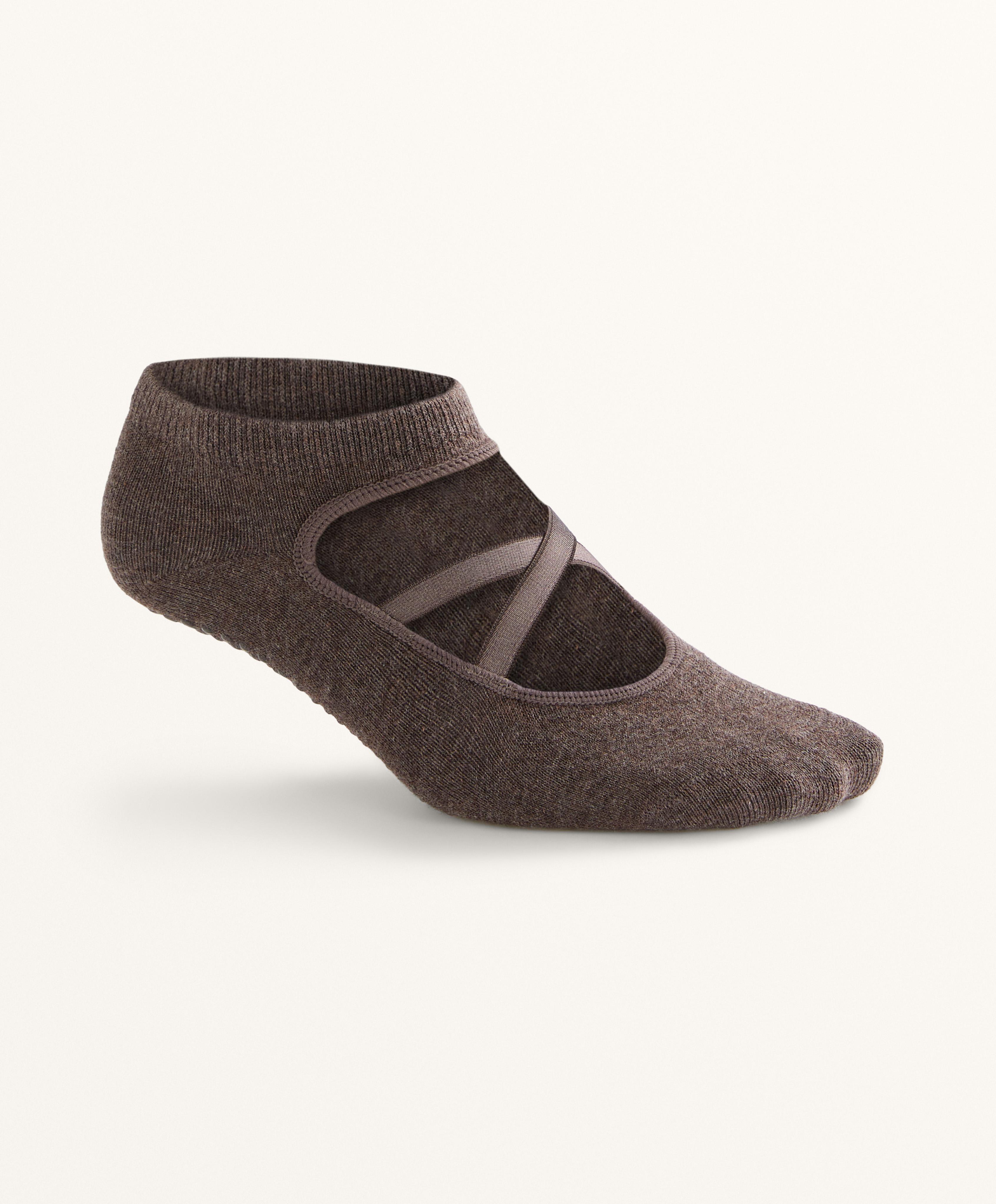 2 pairs of cotton-blend yoga and Pilates socks with crossover straps