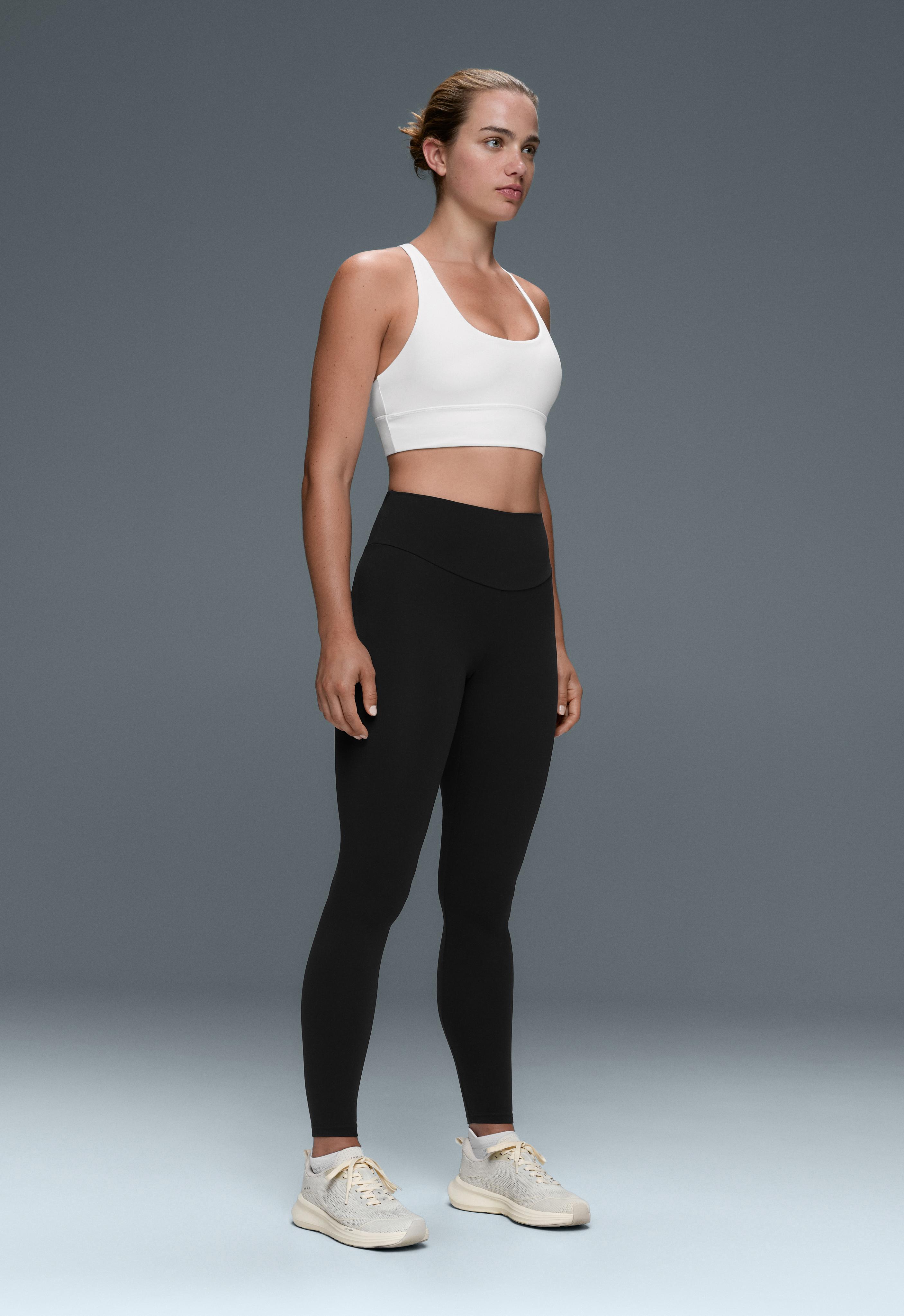 Medium-support Comfortlux sports bra with cups — WHITE