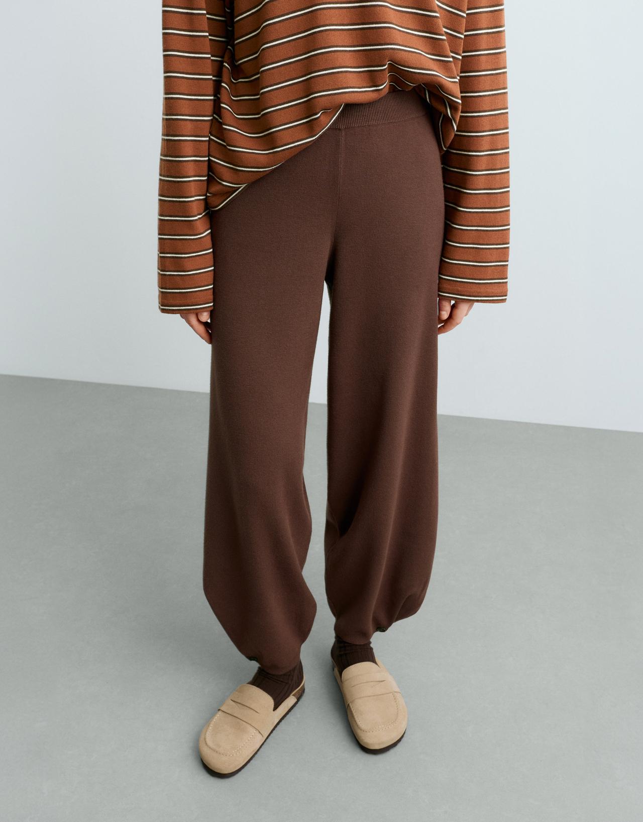 Suede clog — SAND