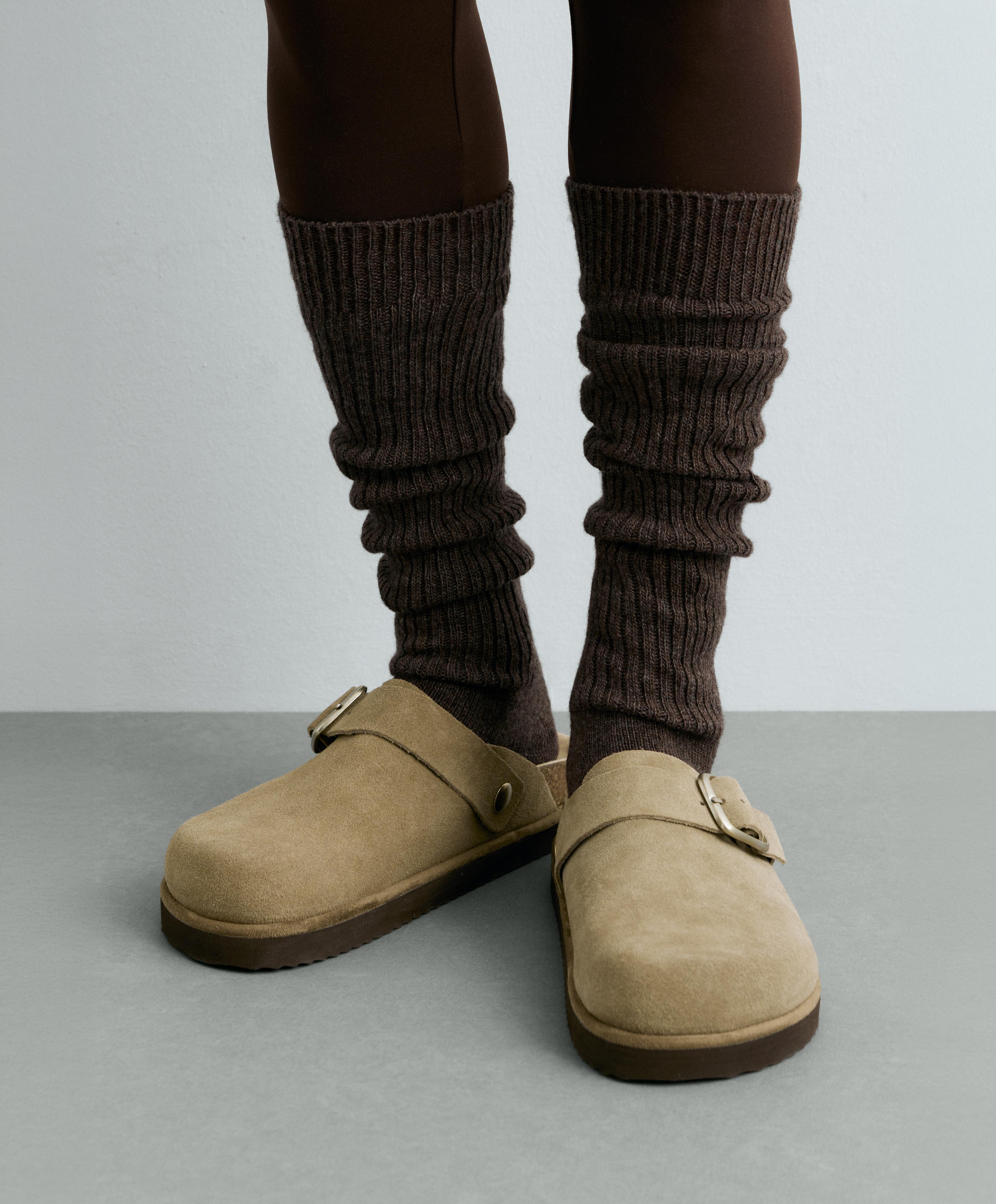 22% cashmere 10% wool long socks — CHOCOLATE