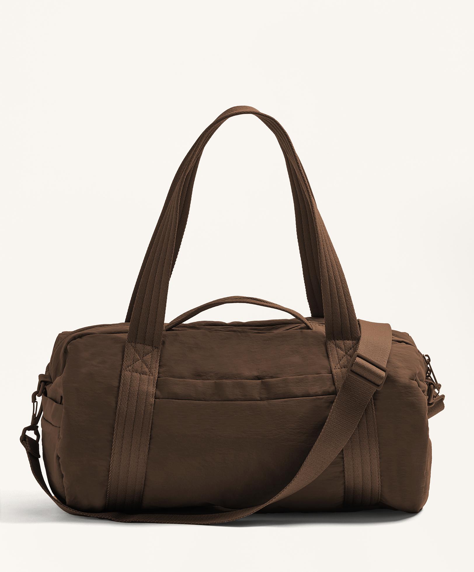 Bowling style sports bag