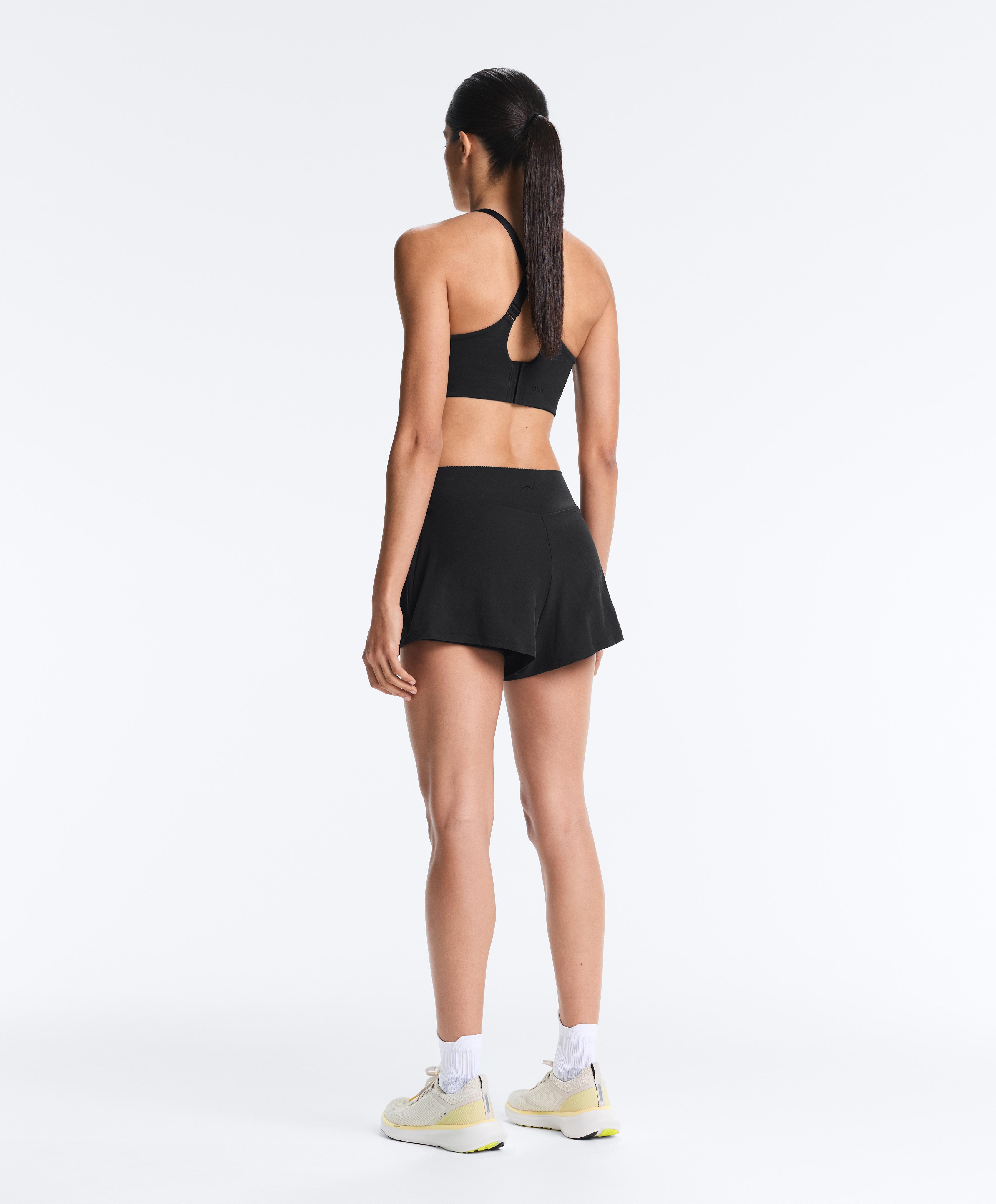 2-in-1 Compressive shorts with pocket — BLACK