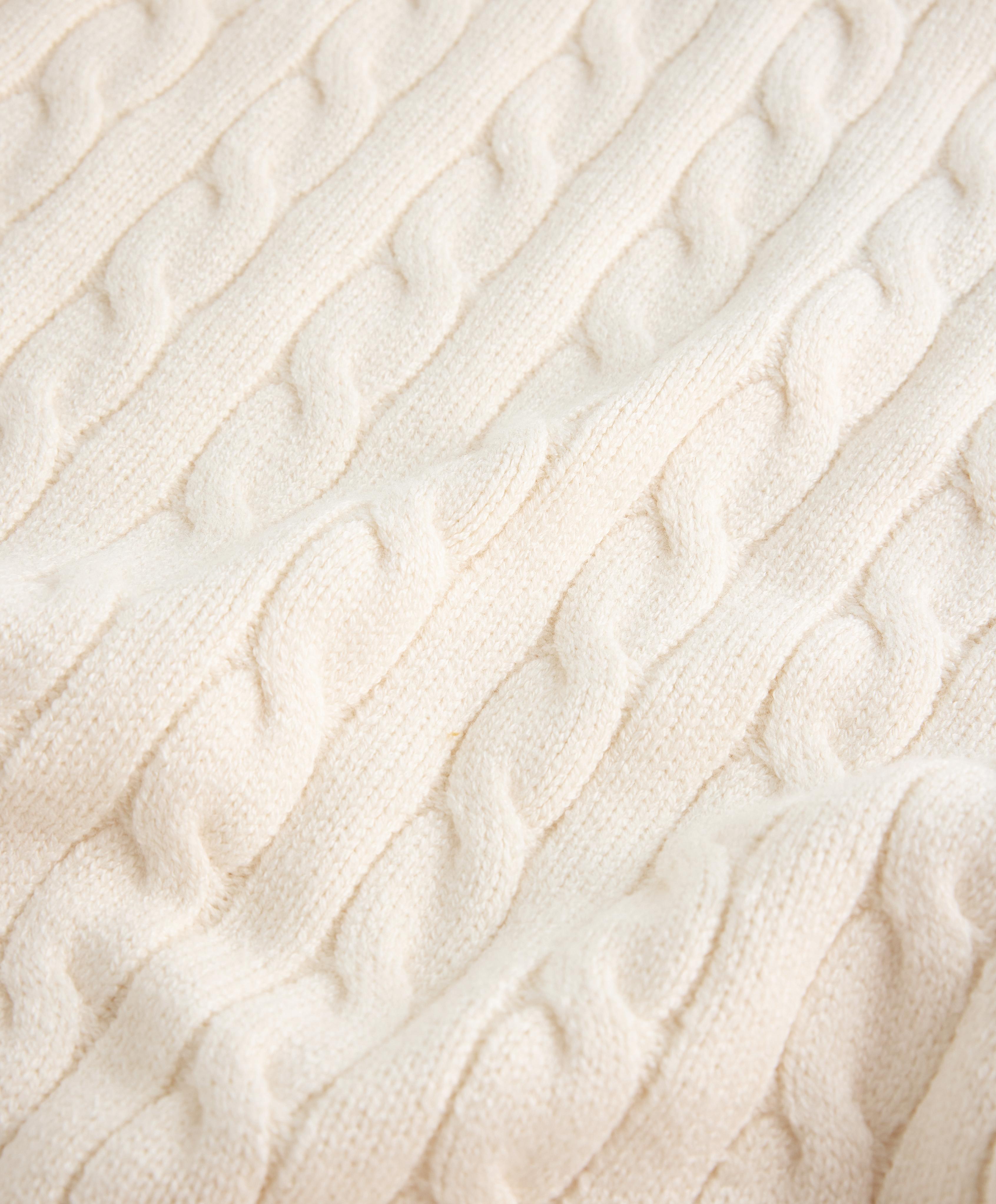 V-neck mini cable knit jumper — ECRU