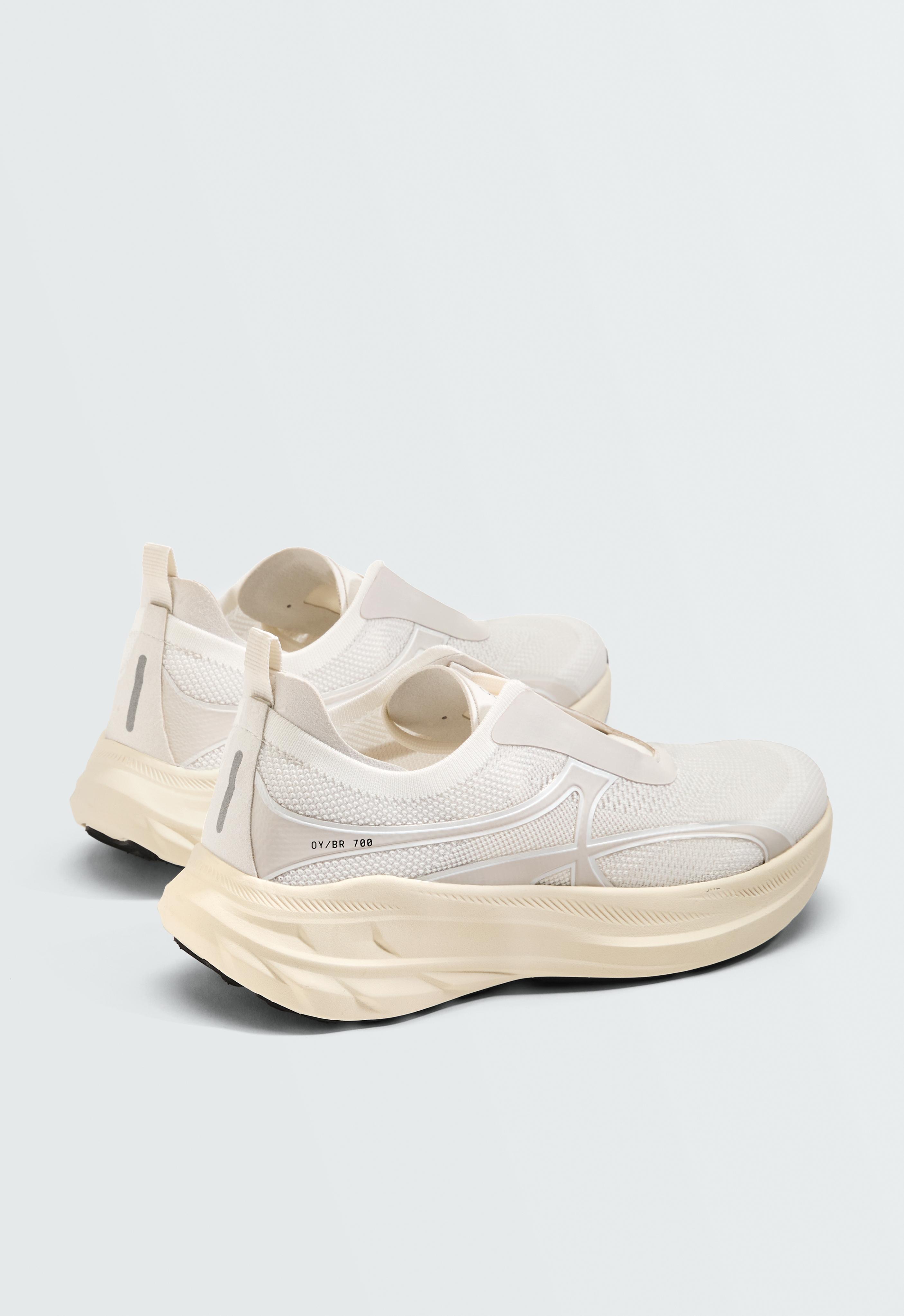 Running trainers OY/BR 700 — WHITE