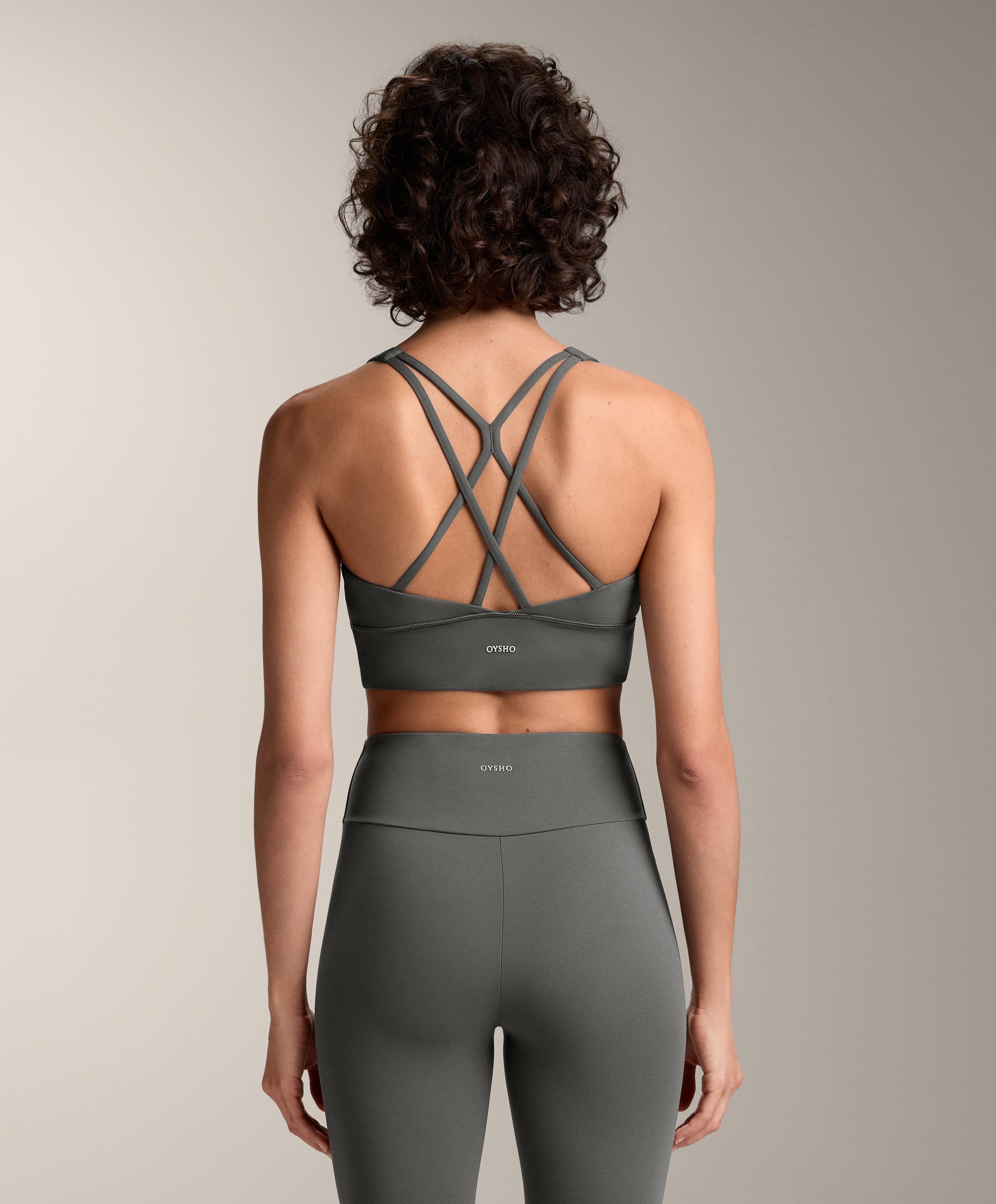 Medium-support Comfortlux sports bra with cups Medium-support Comfortlux sports bra with cups