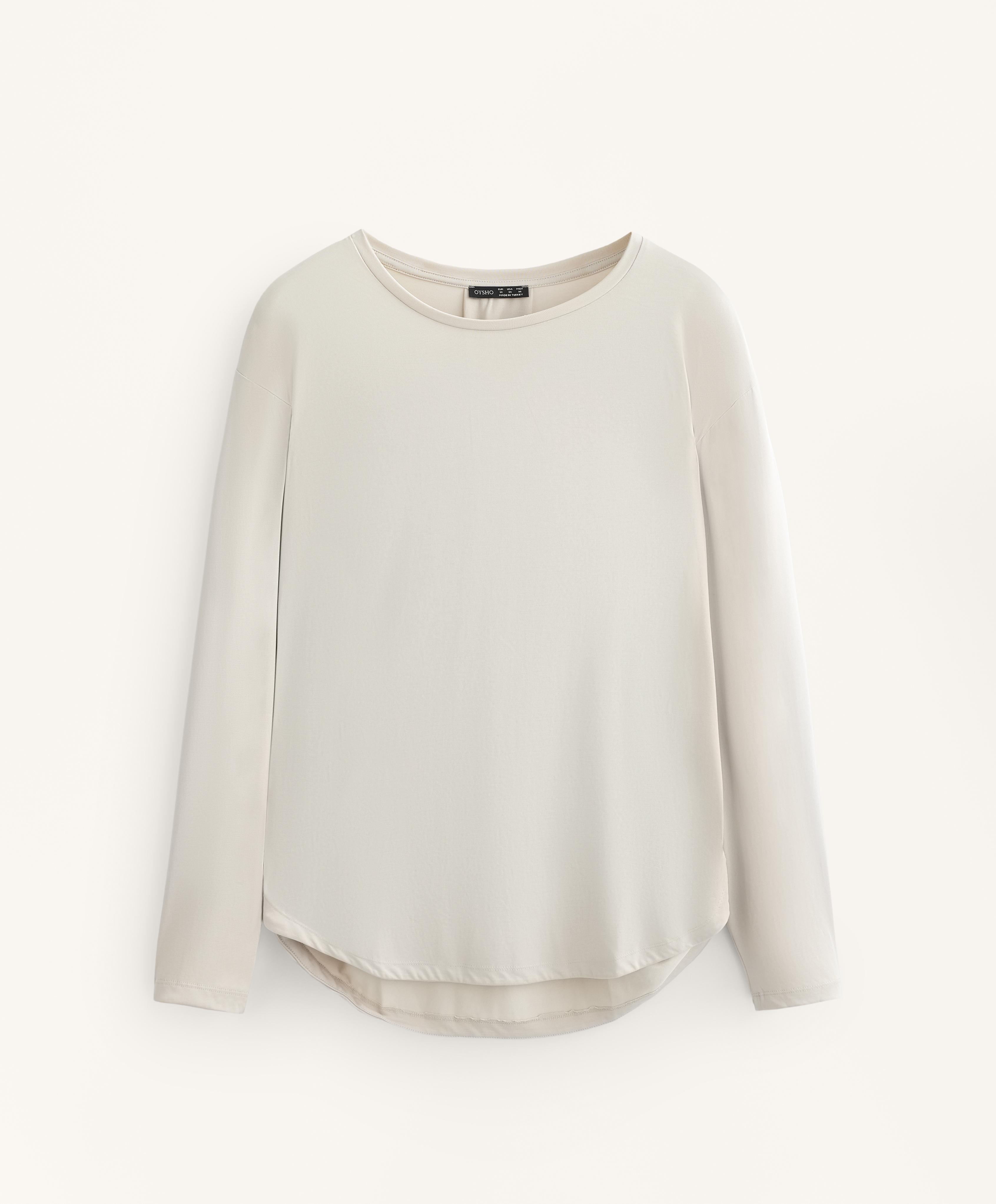 Long sleeve T-shirt with back pleat in a modal blend Long sleeve T-shirt with back pleat in a modal blend