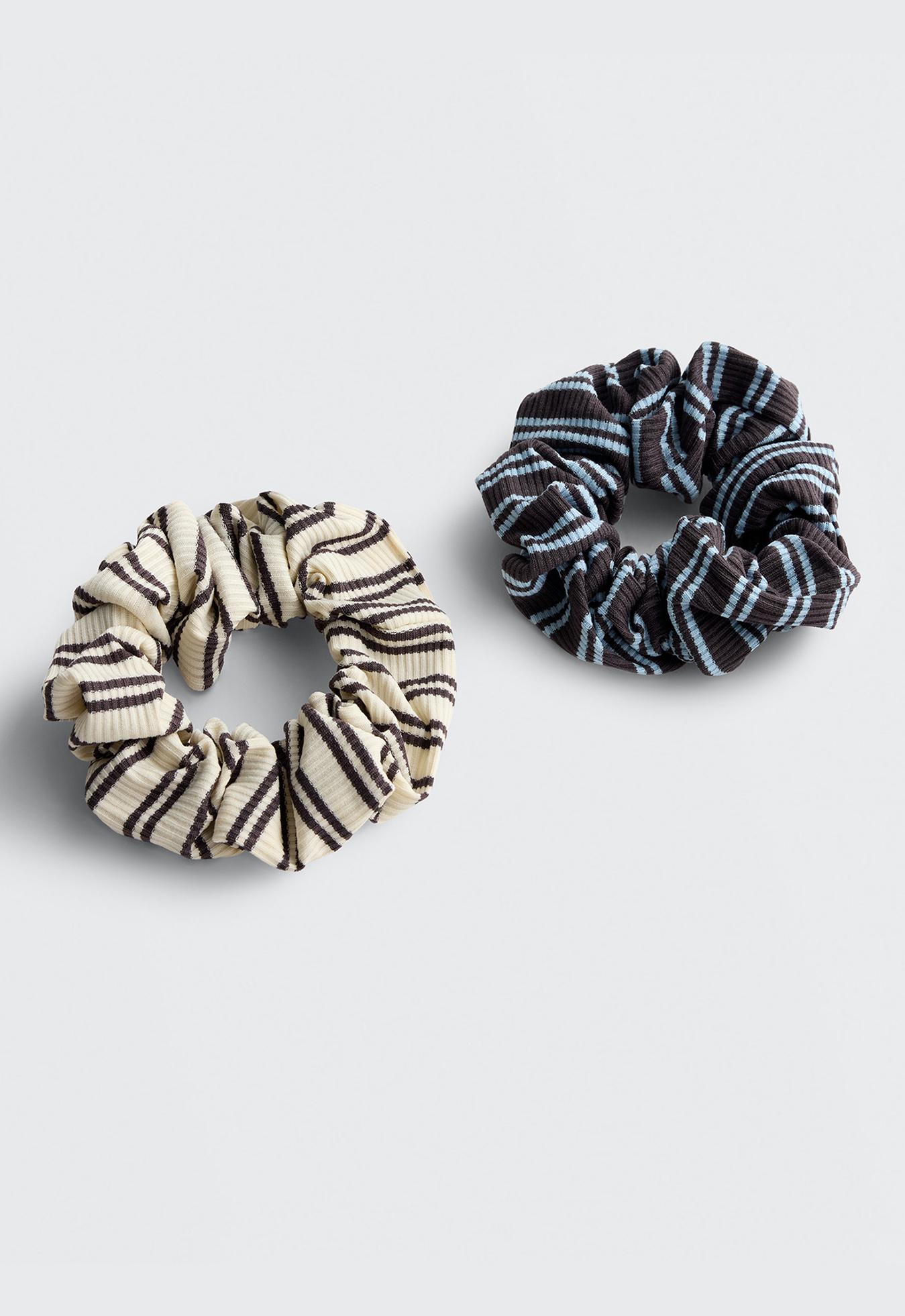 2 striped hair scrunchies — BLUE