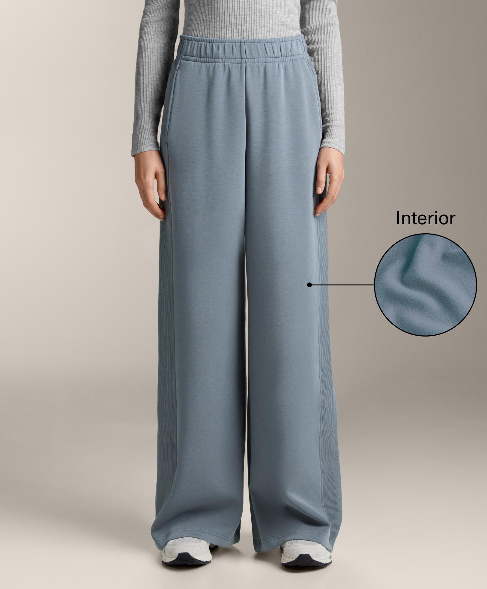 מכנסיים רחבים ישרים עם ריב צדדי ומודאל מוברש