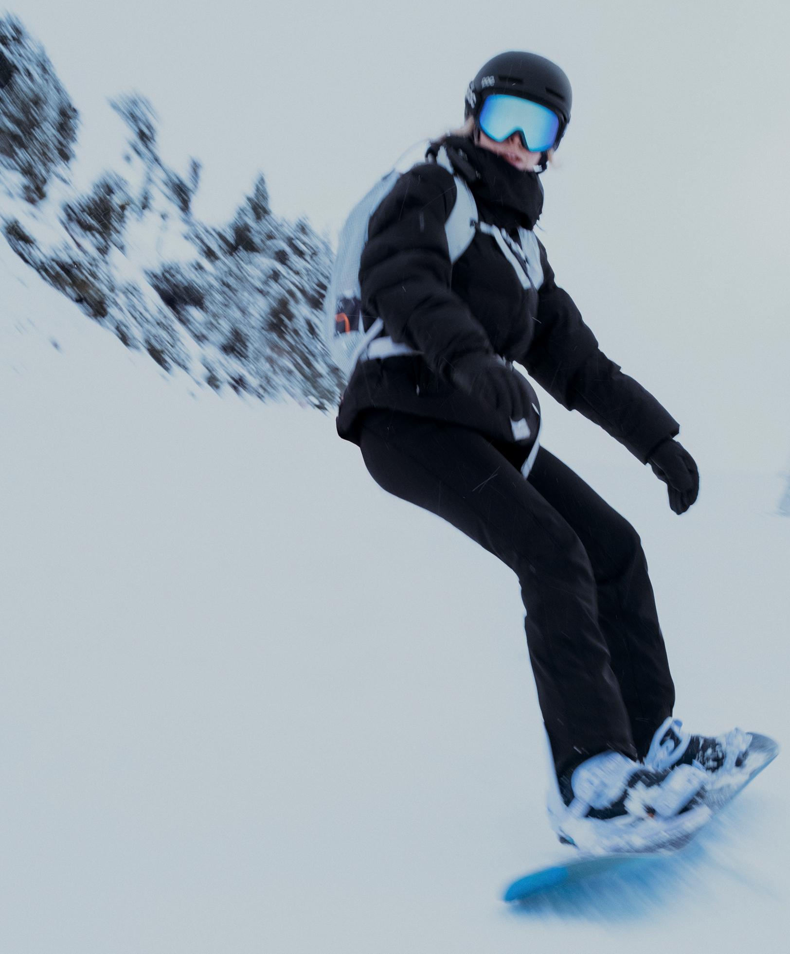 Water-resistant flare stretch SKI trousers — BLACK