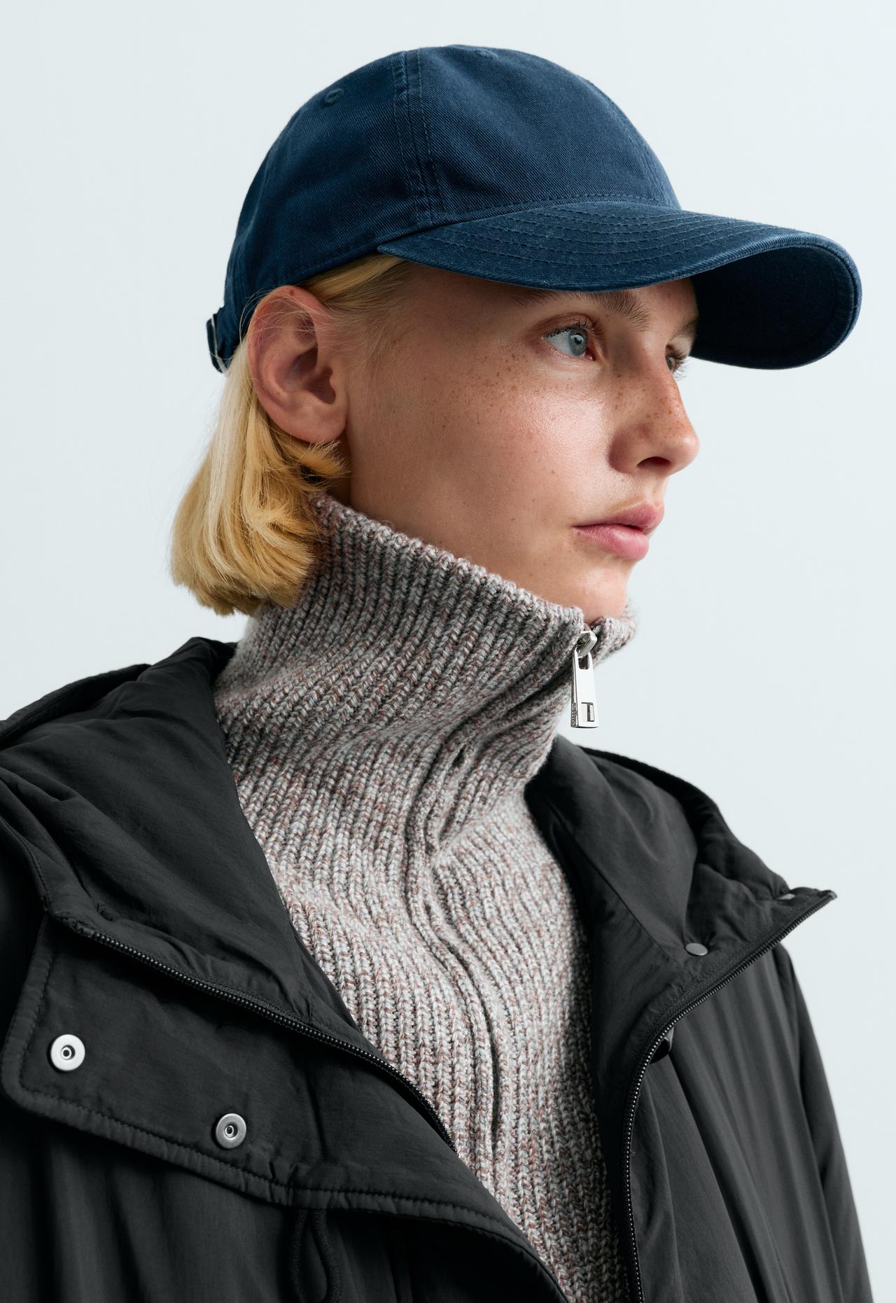 Washed-effect 100% cotton cap — NAVY BLUE