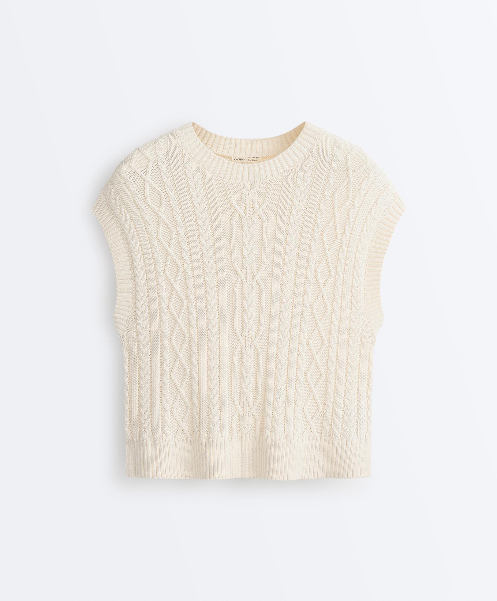 Cable knit round neck vest — ECRU