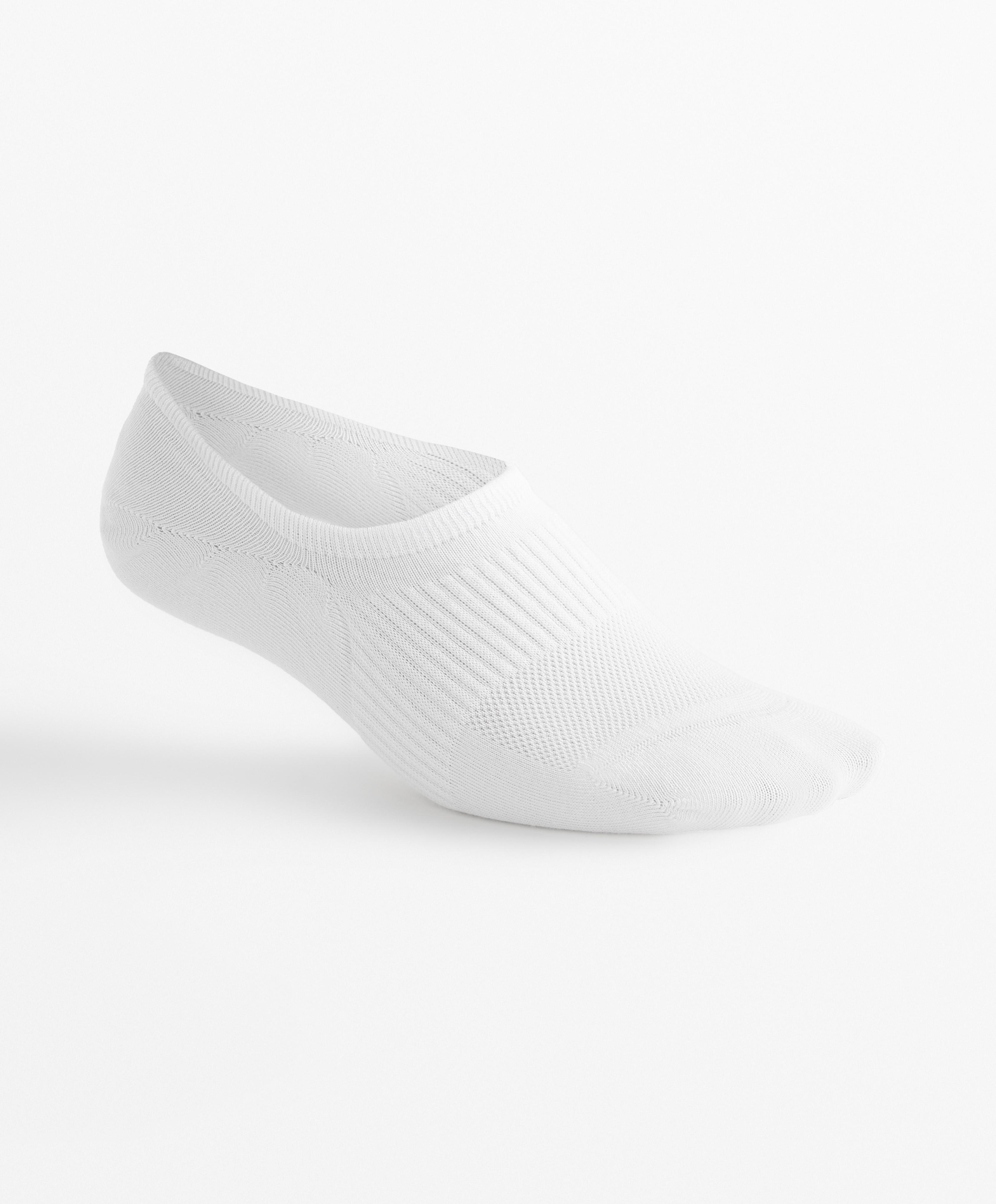 3 pairs of high cut cotton blend invisible sports socks