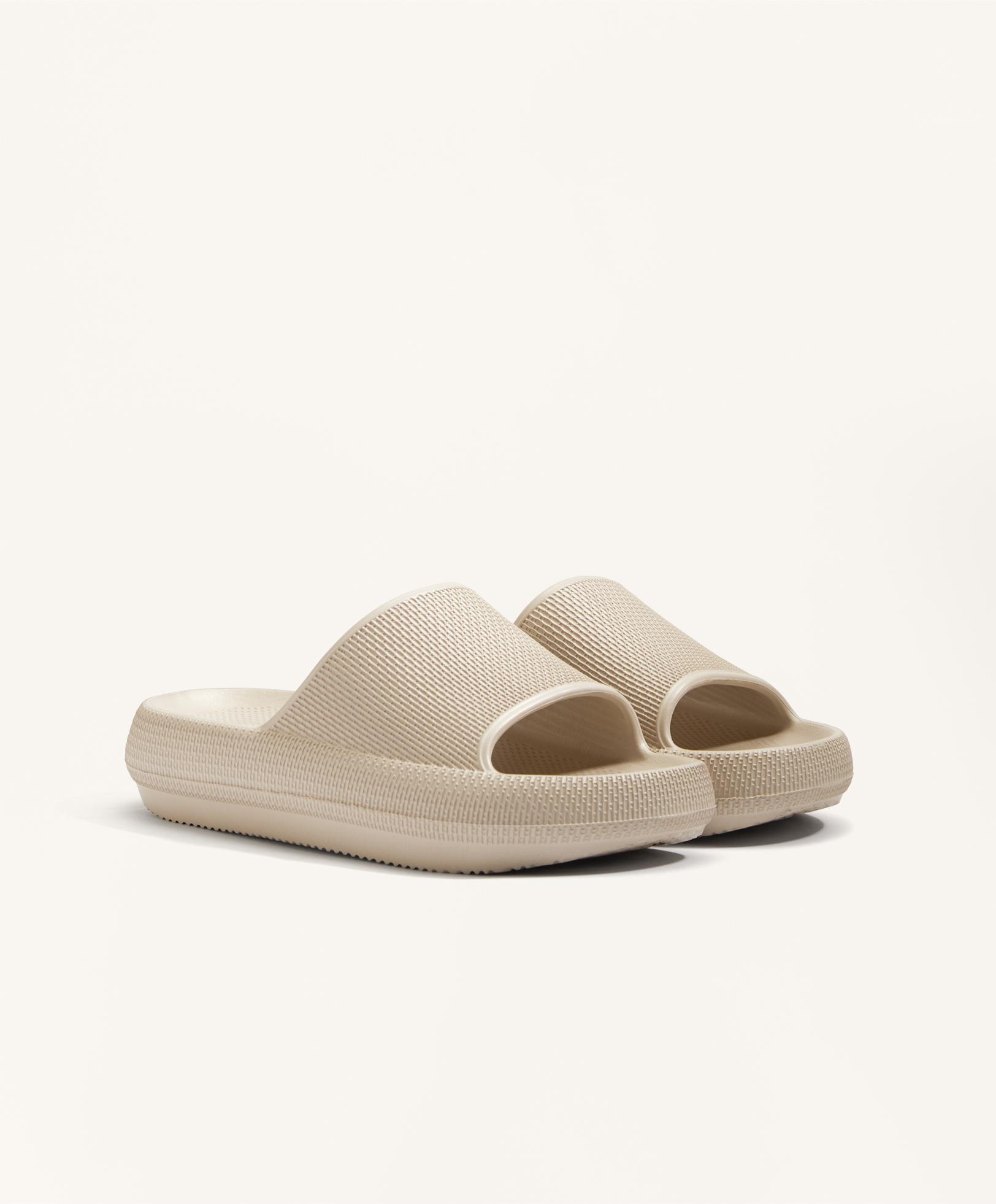 Сандалии на платформе - Распродажа