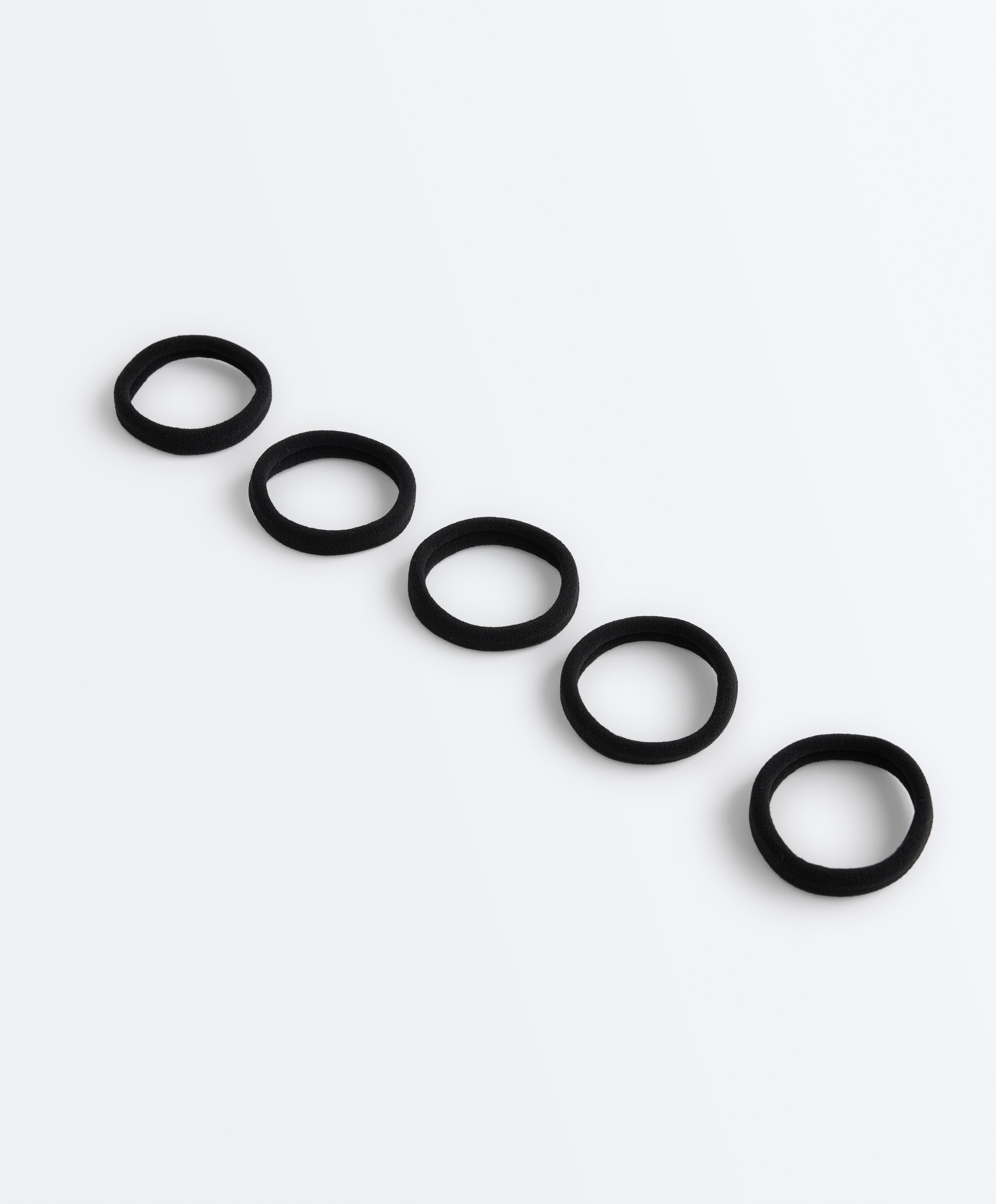5 smooth hair ties — BLACK