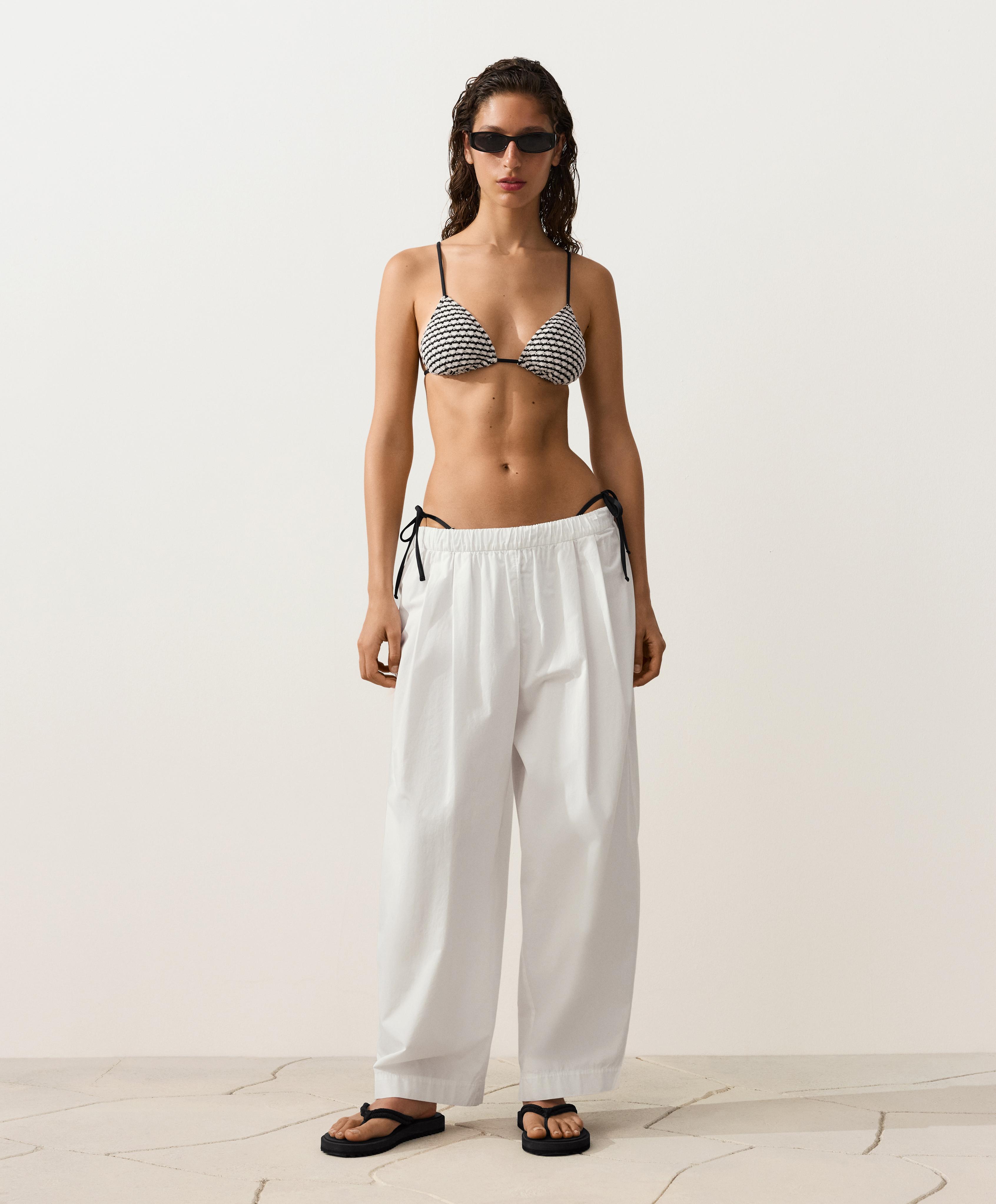 Contrast crochet triangle bikini top — BLACK
