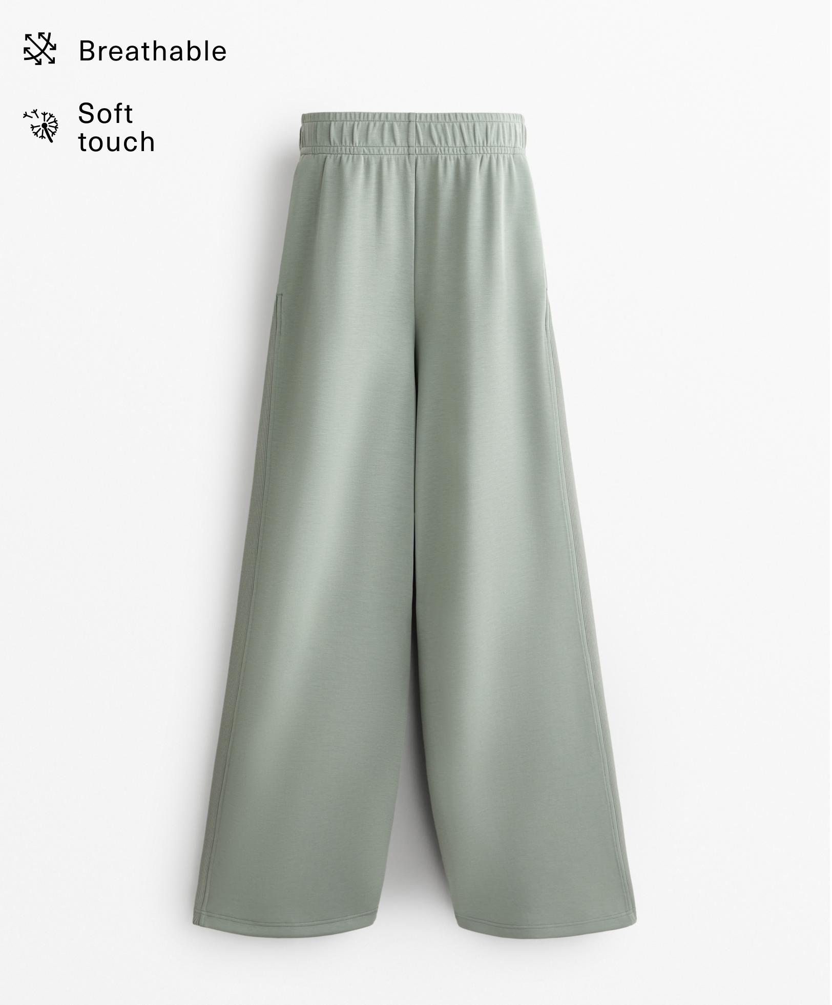 Pantalon droit rib latéral contenant du modal au toucher doux