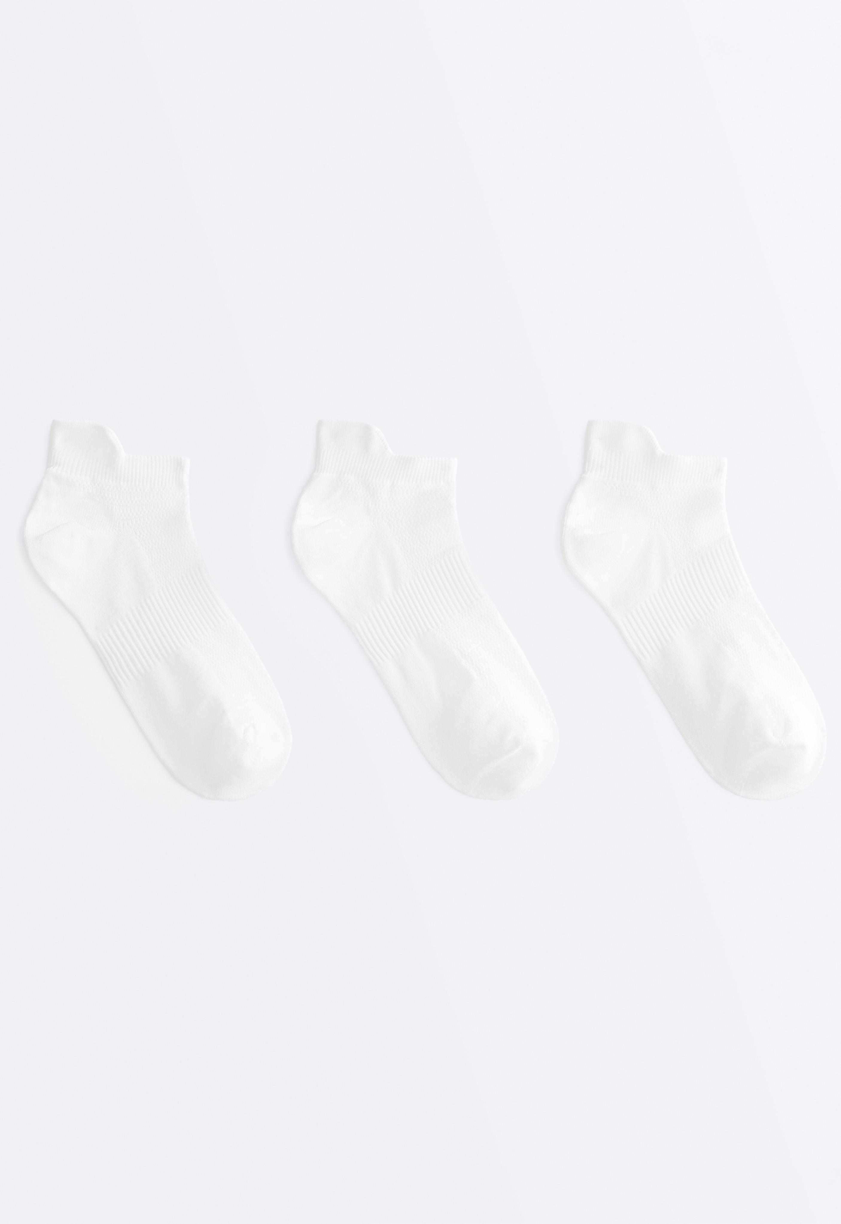 3 pairs of tab polyamide blend sports sneaker socks