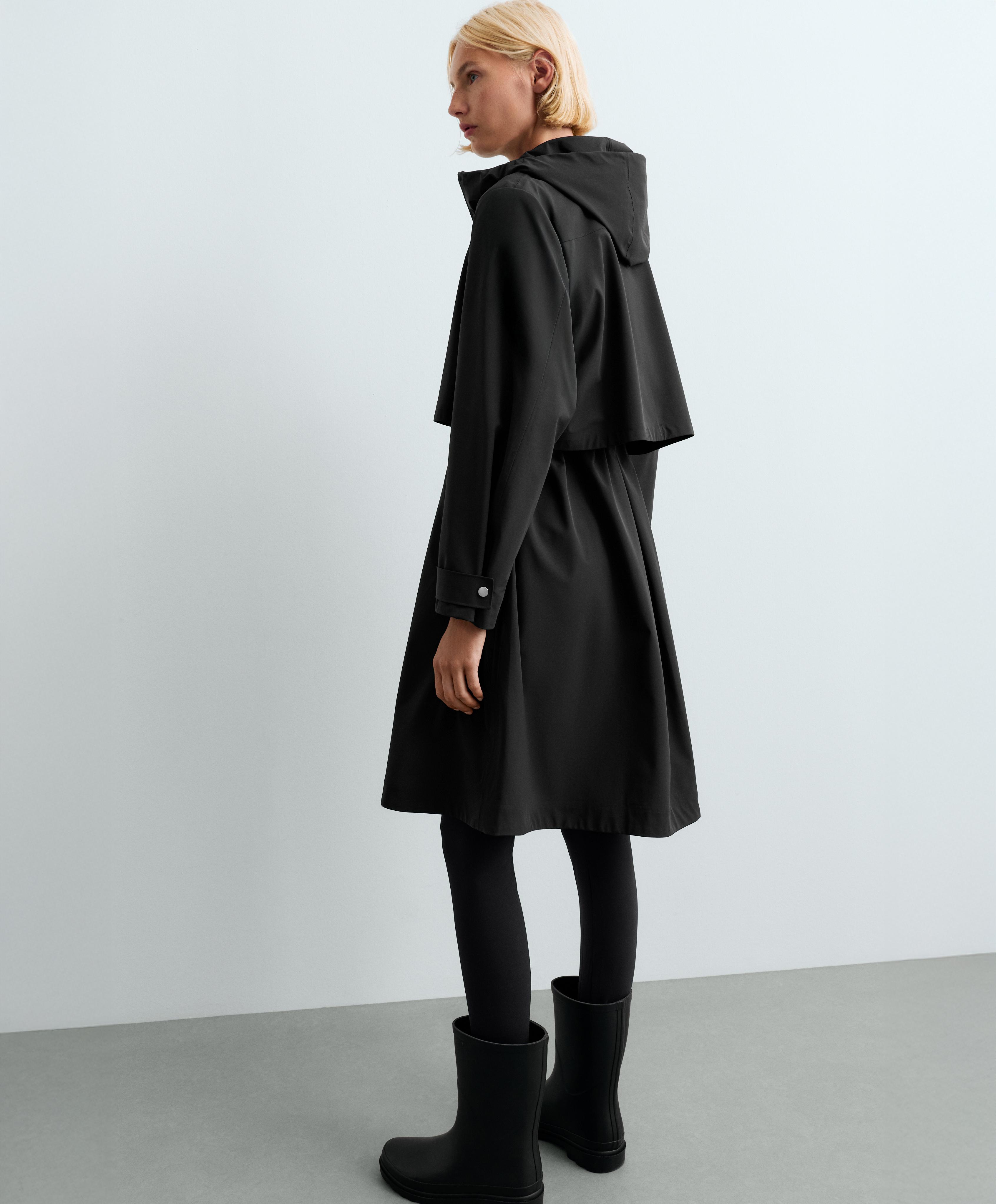Extra lightweight long 10k waterproof jacket — BLACK
