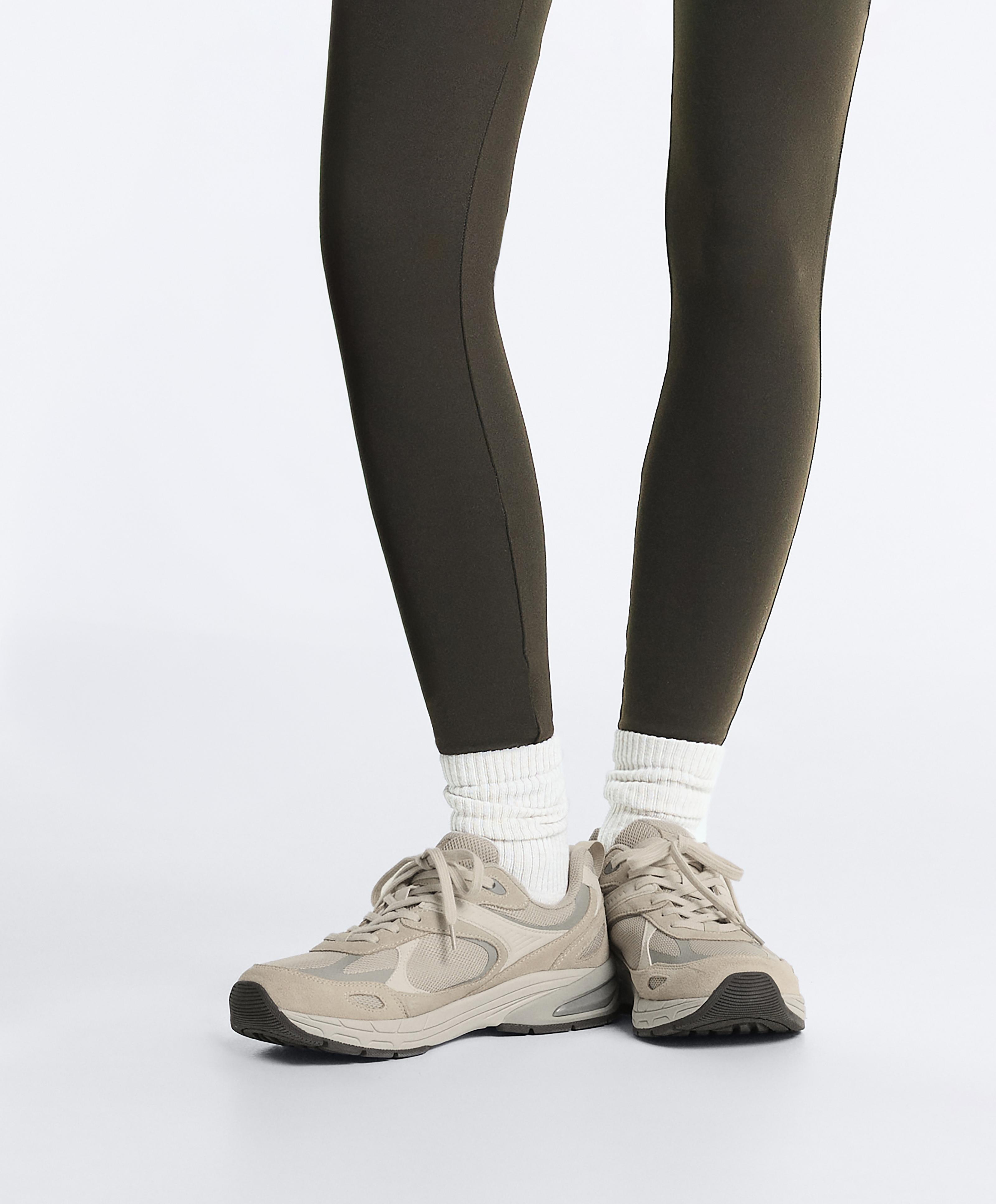 Running-style trainers — MINK