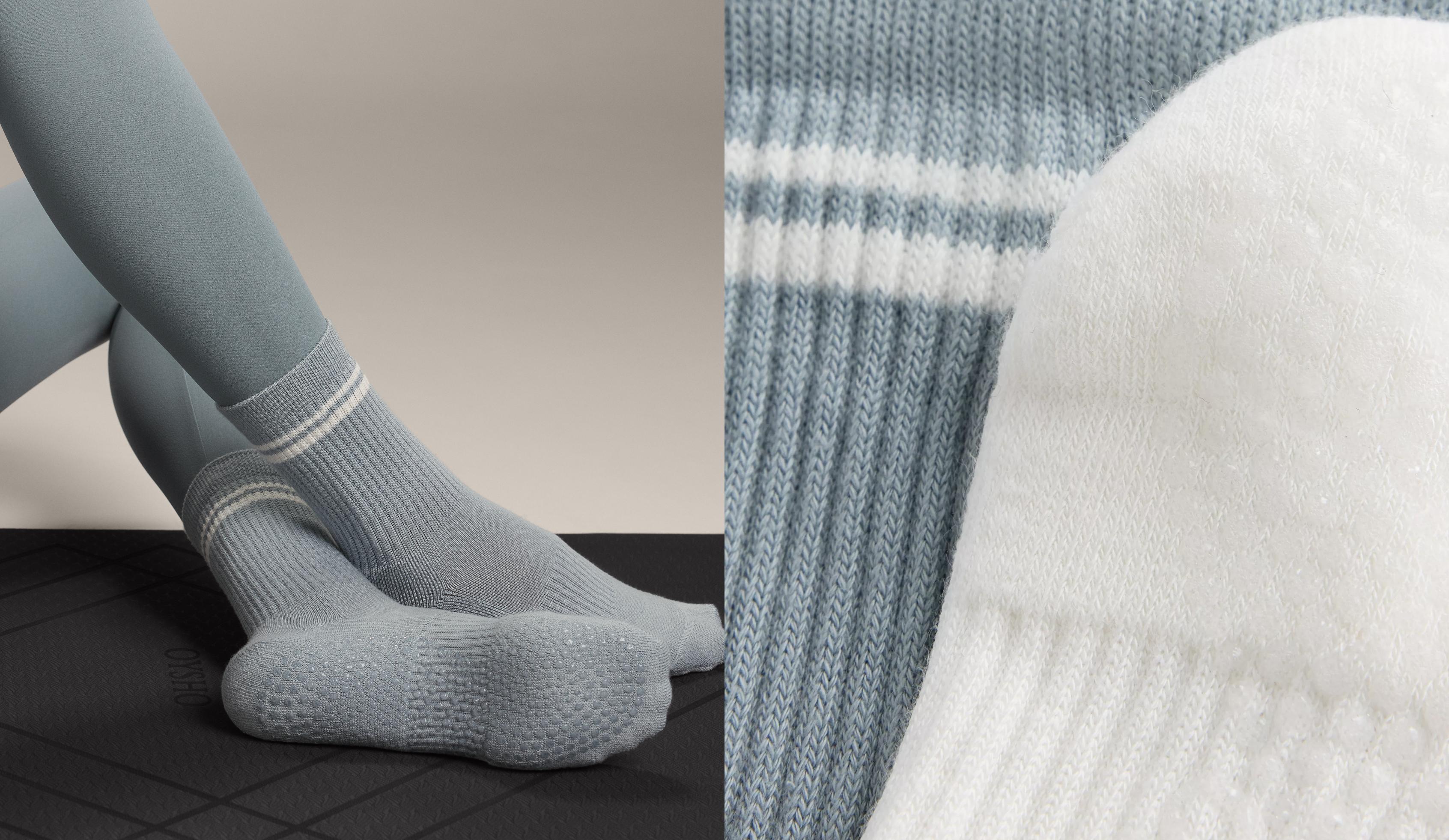 2 pairs of classic yoga and Pilates cotton blend socks 2 pairs of classic yoga and Pilates cotton blend socks