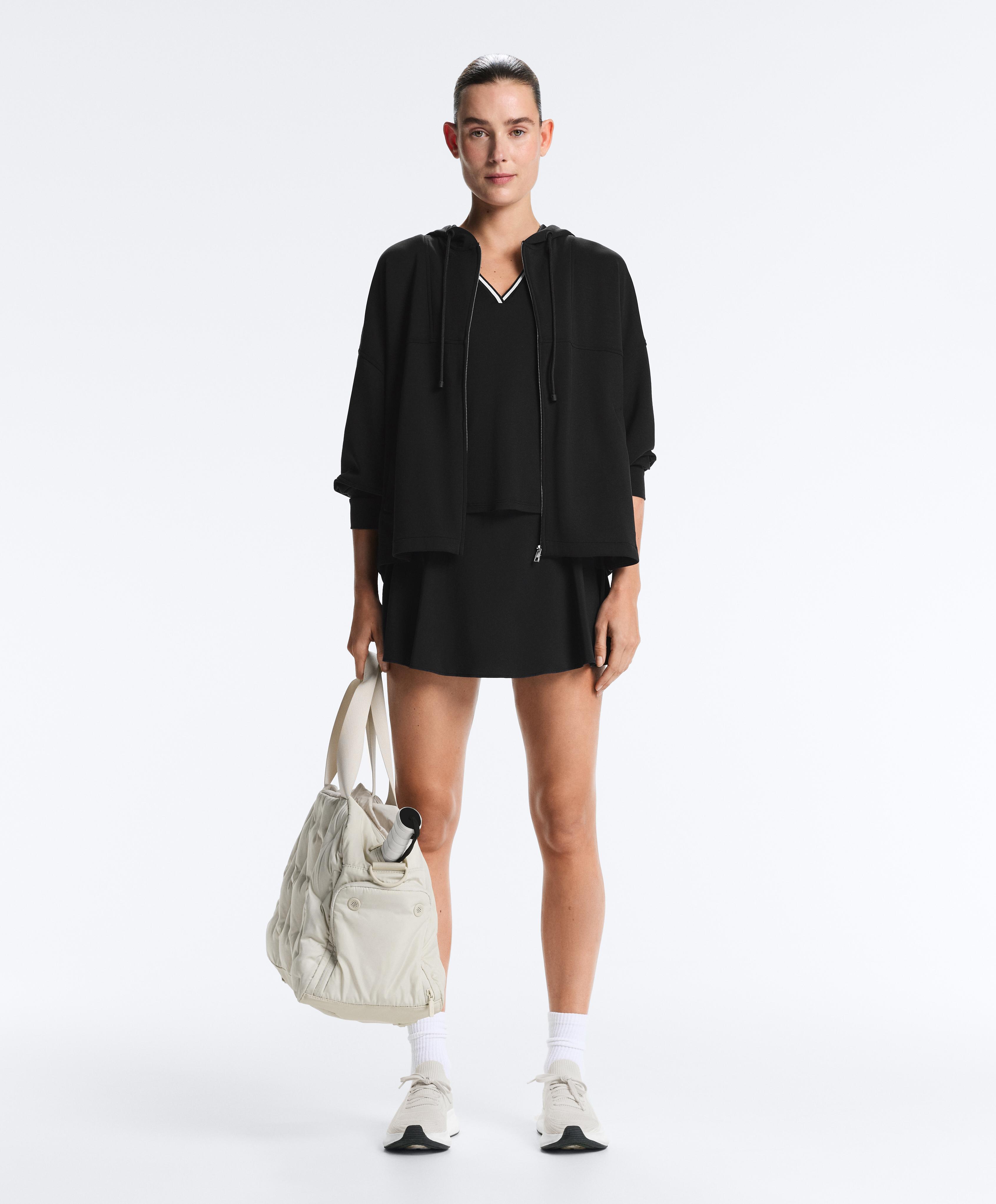 Sleeveless V-neck T-shirt — BLACK
