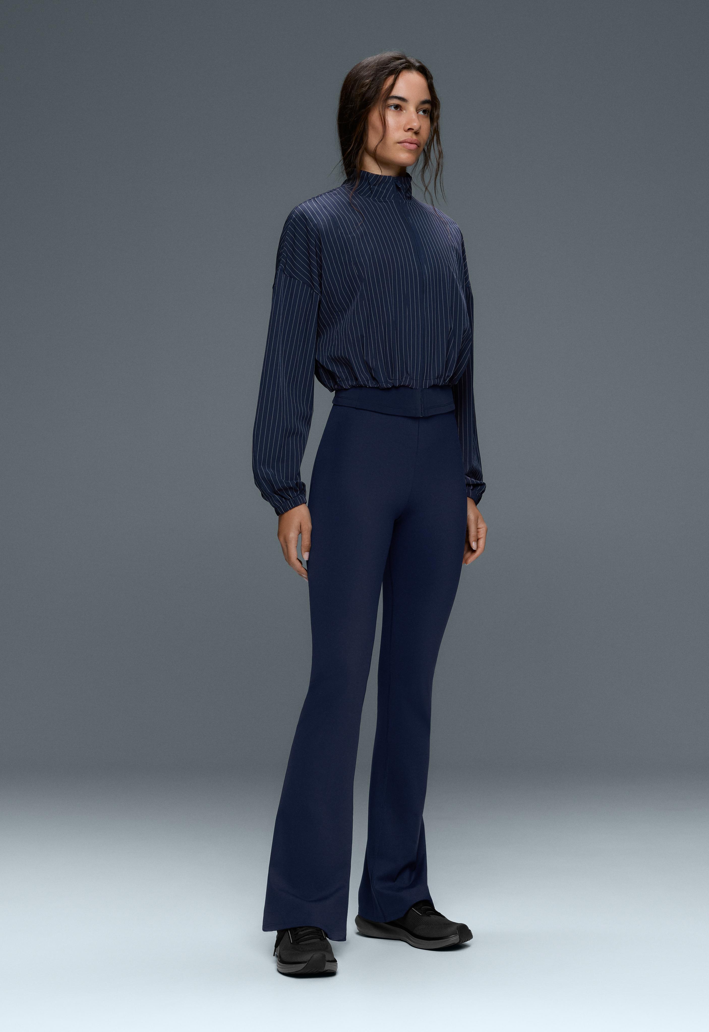 High-rise Compressive Raise Up flare trousers