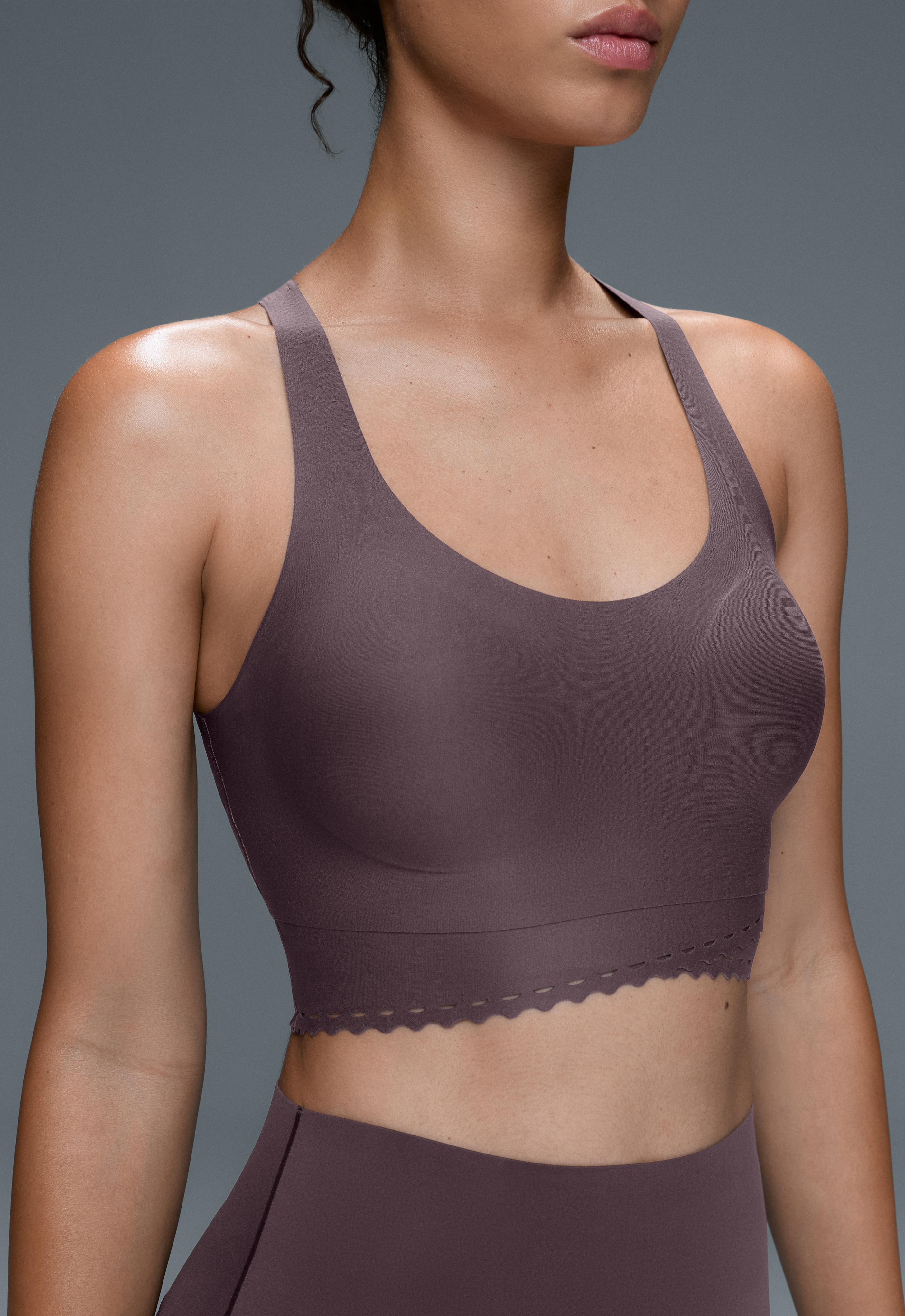 Perfect-adapt medium-support sports bra — Purplish brown