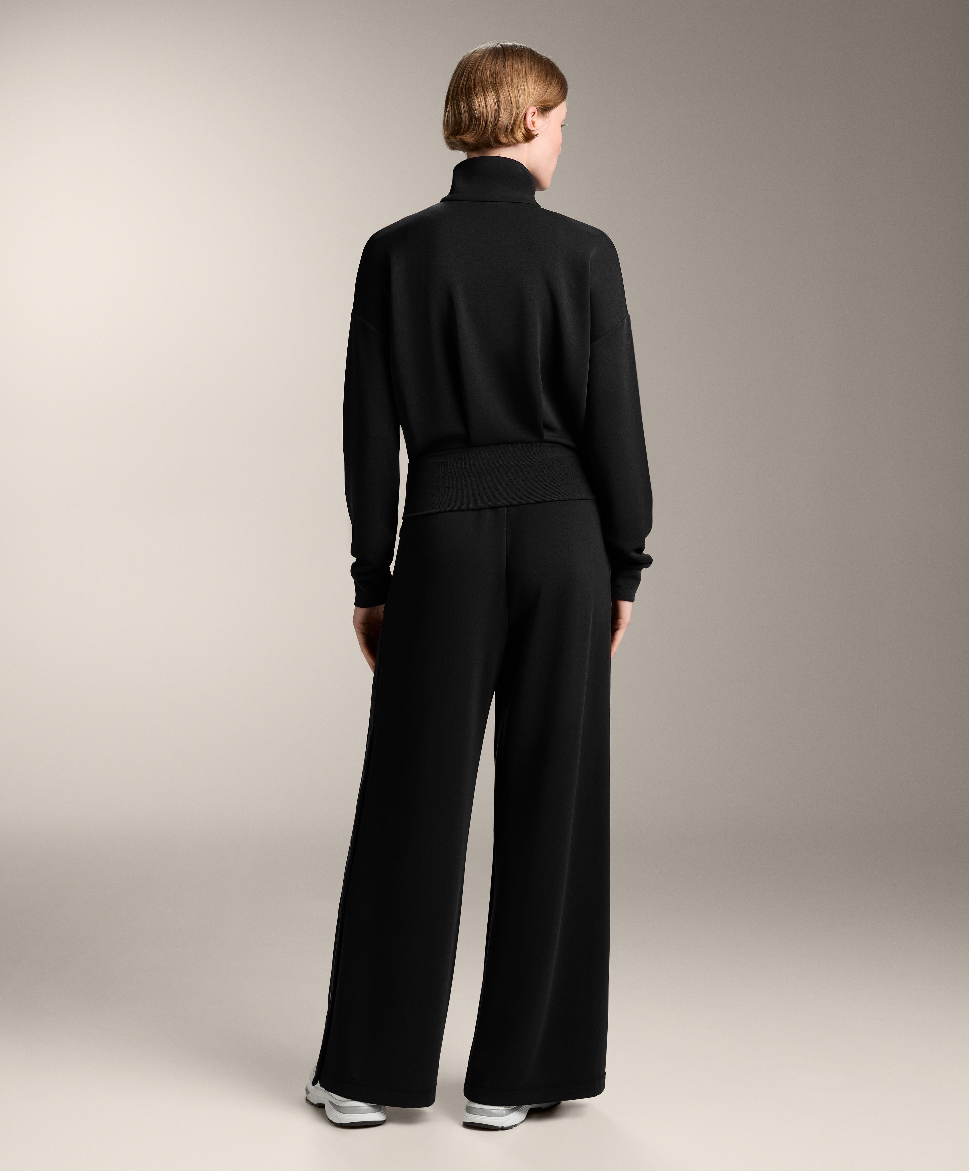 Time is on T/C PRESSED TROUSER ブラックovyz Wide leg straight button trousers with soft-feel modal | OYSHO