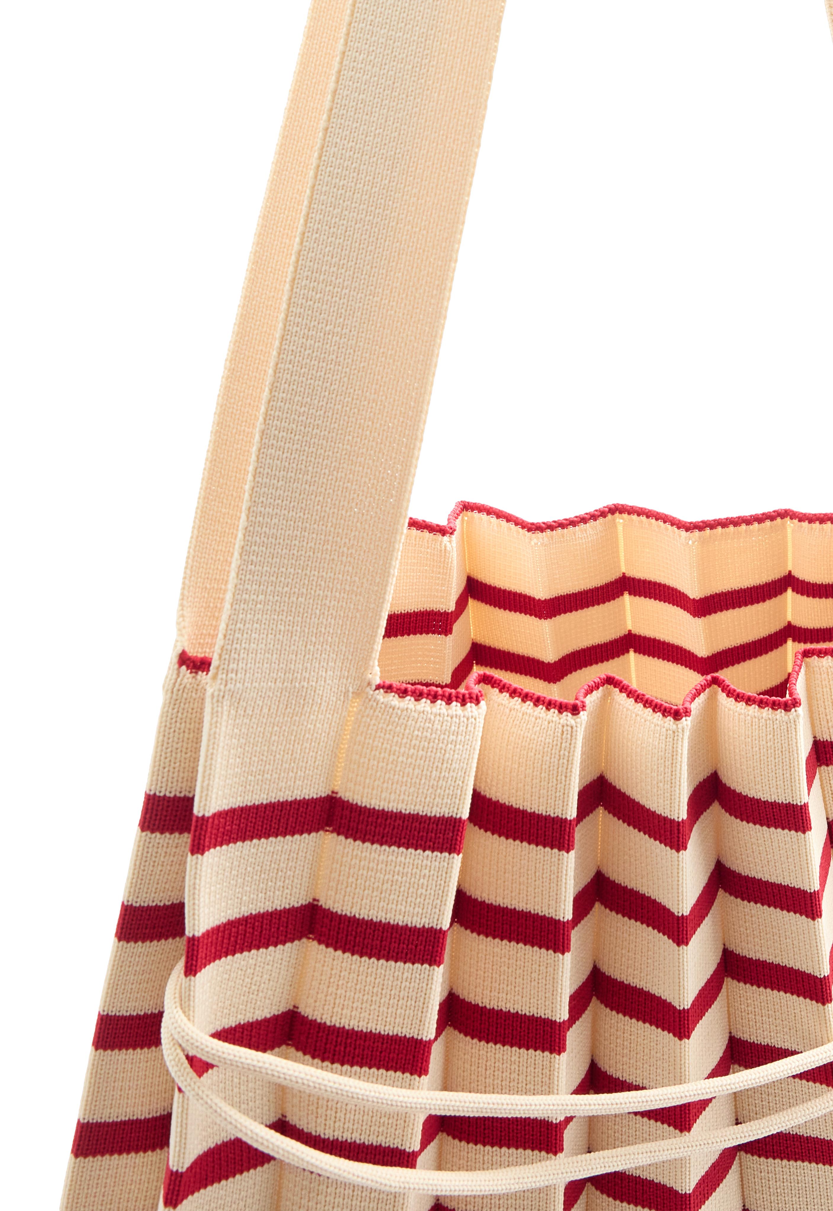 Pleated knit shoulder bag — RED