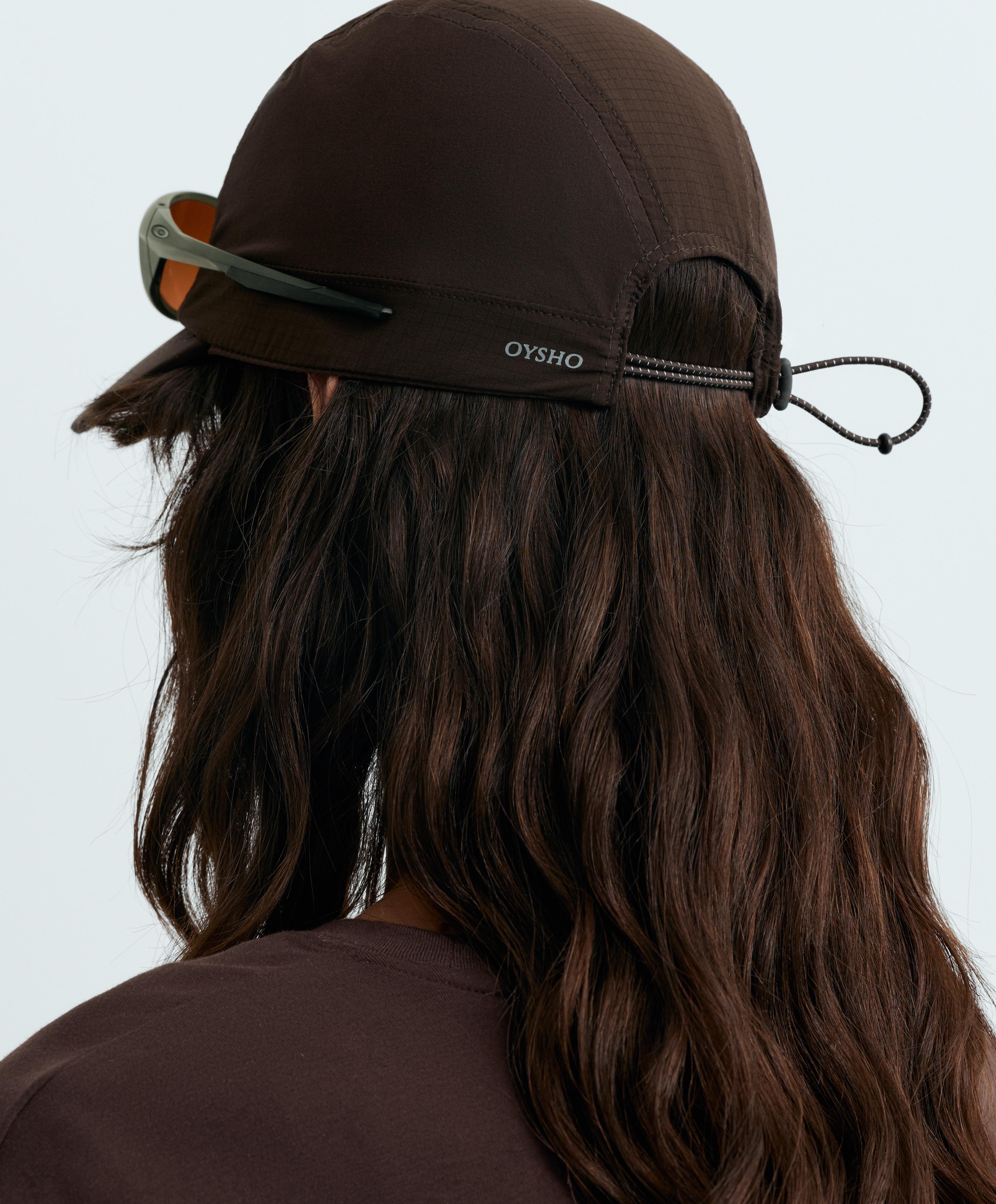 Sports cap — DARK BROWN