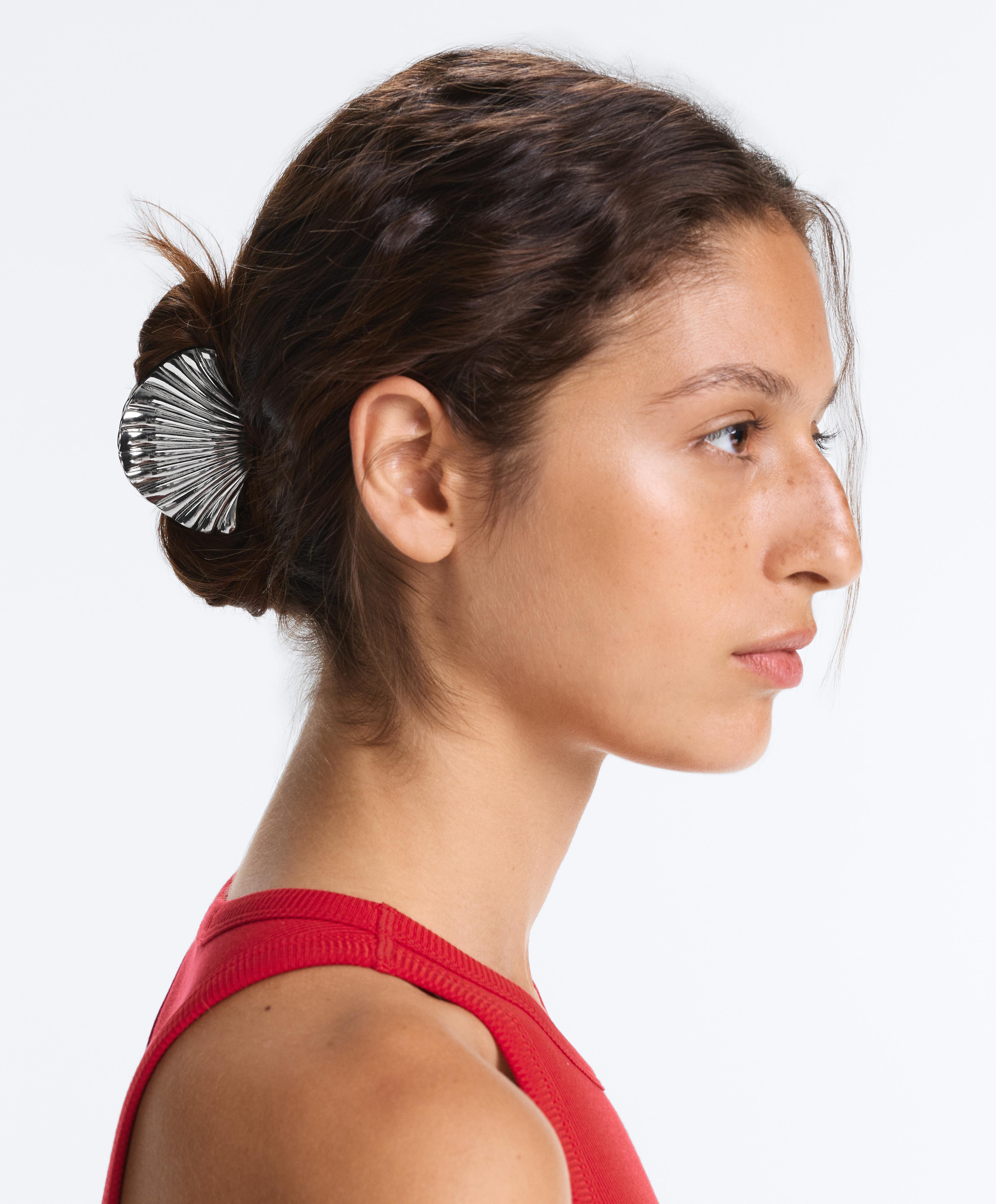 Shell metallic hair clip — SILVER