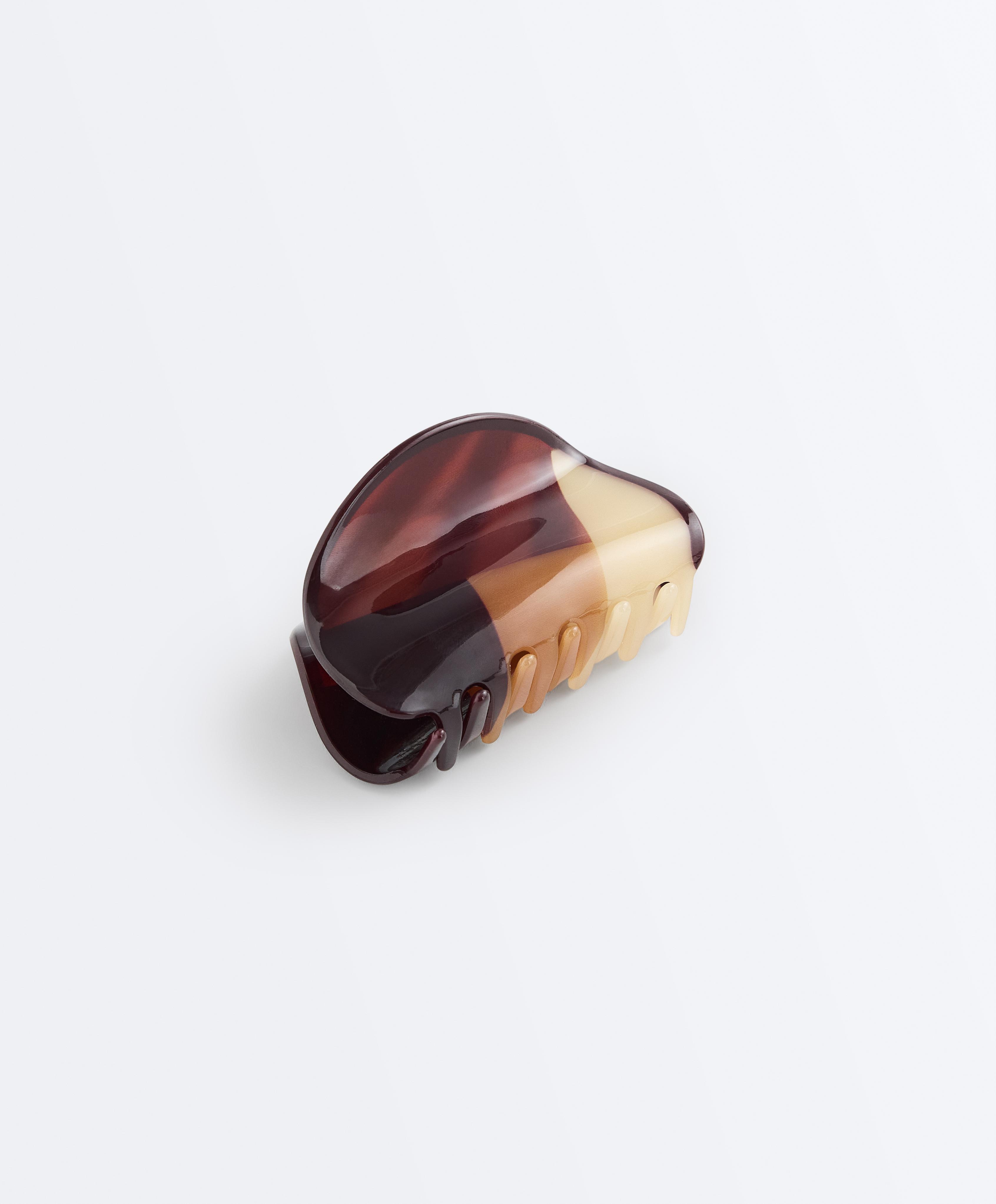 Mosaic hair claw — COGNAC